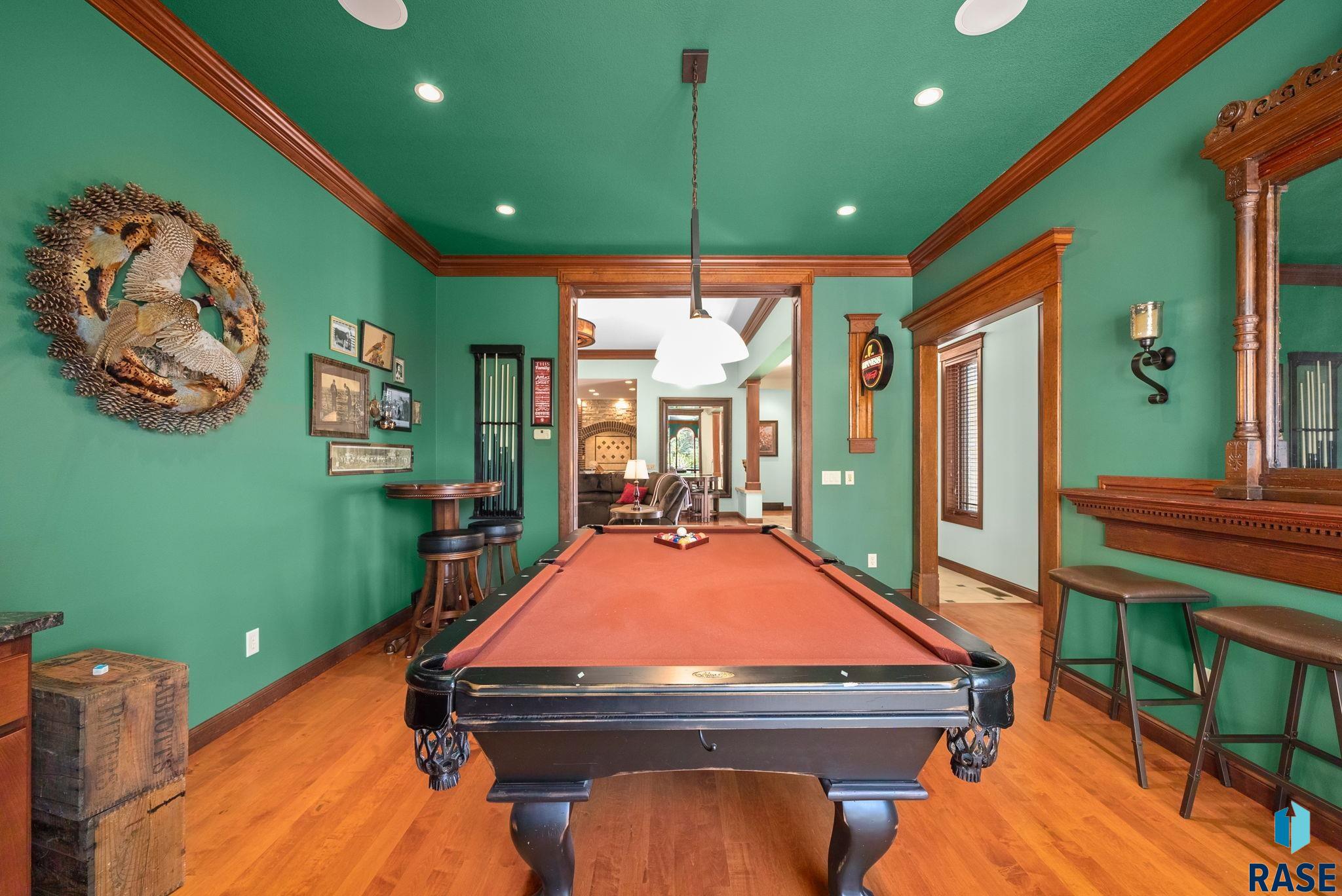 Sioux Falls, South Dakota 57108, United States, 6 Bedrooms Bedrooms, ,4 BathroomsBathrooms,Residential,Active,130780