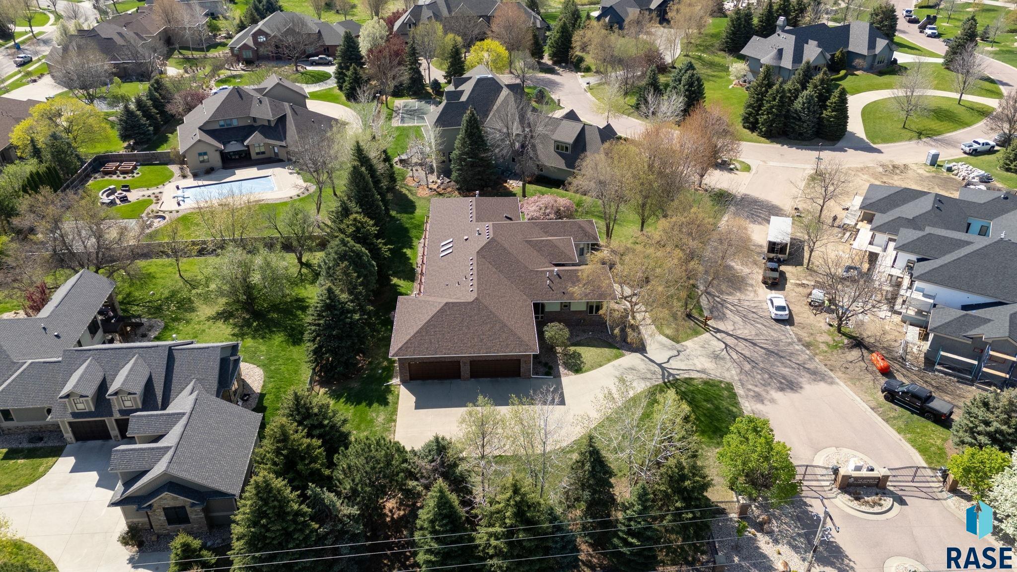 Sioux Falls, South Dakota 57108, United States, 6 Bedrooms Bedrooms, ,4 BathroomsBathrooms,Residential,Active,130780