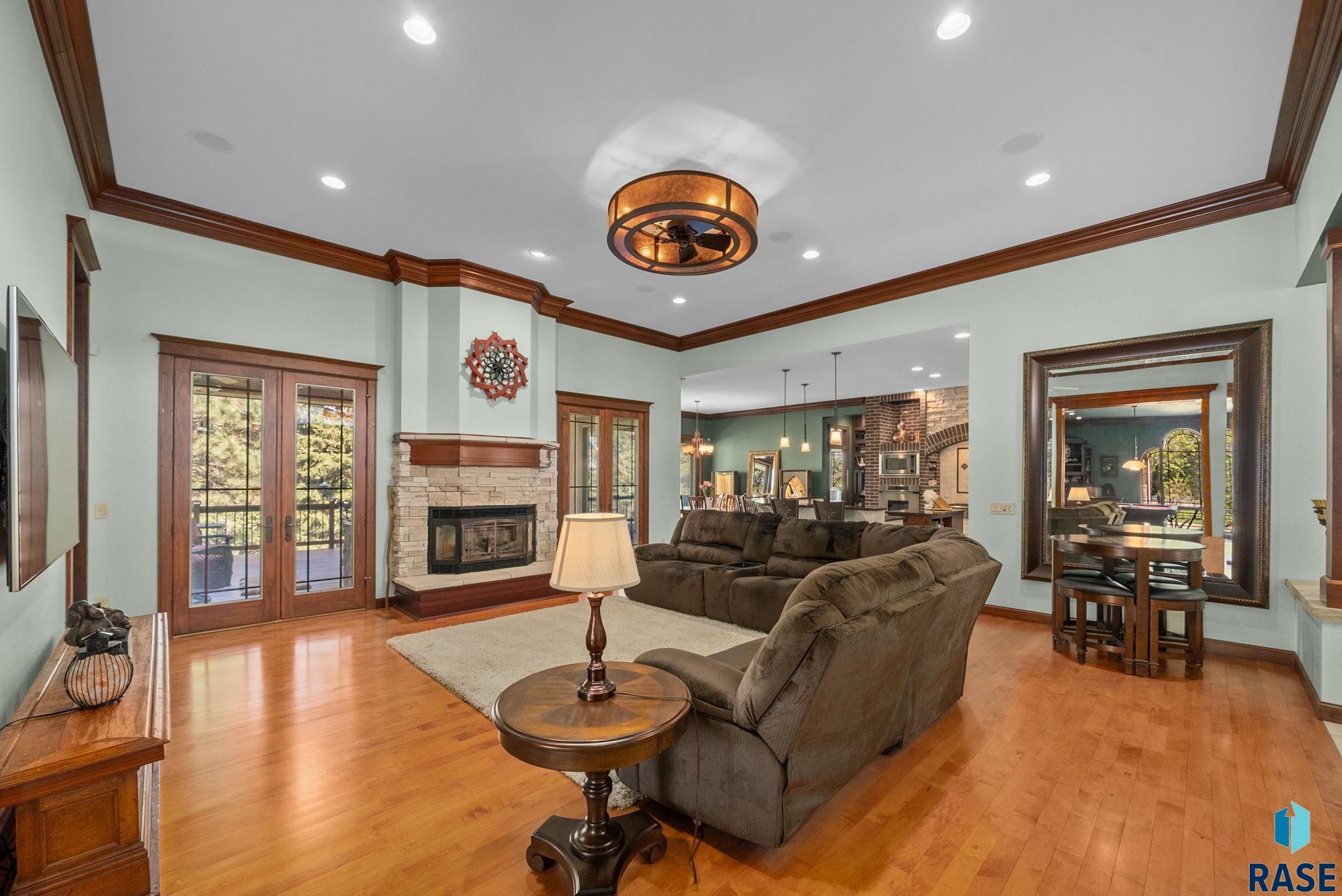 Sioux Falls, South Dakota 57108, United States, 6 Bedrooms Bedrooms, ,4 BathroomsBathrooms,Residential,Active,130780