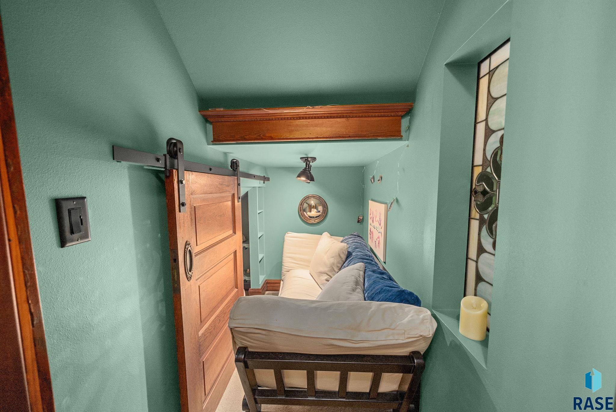 Sioux Falls, South Dakota 57108, United States, 6 Bedrooms Bedrooms, ,4 BathroomsBathrooms,Residential,Active,130780