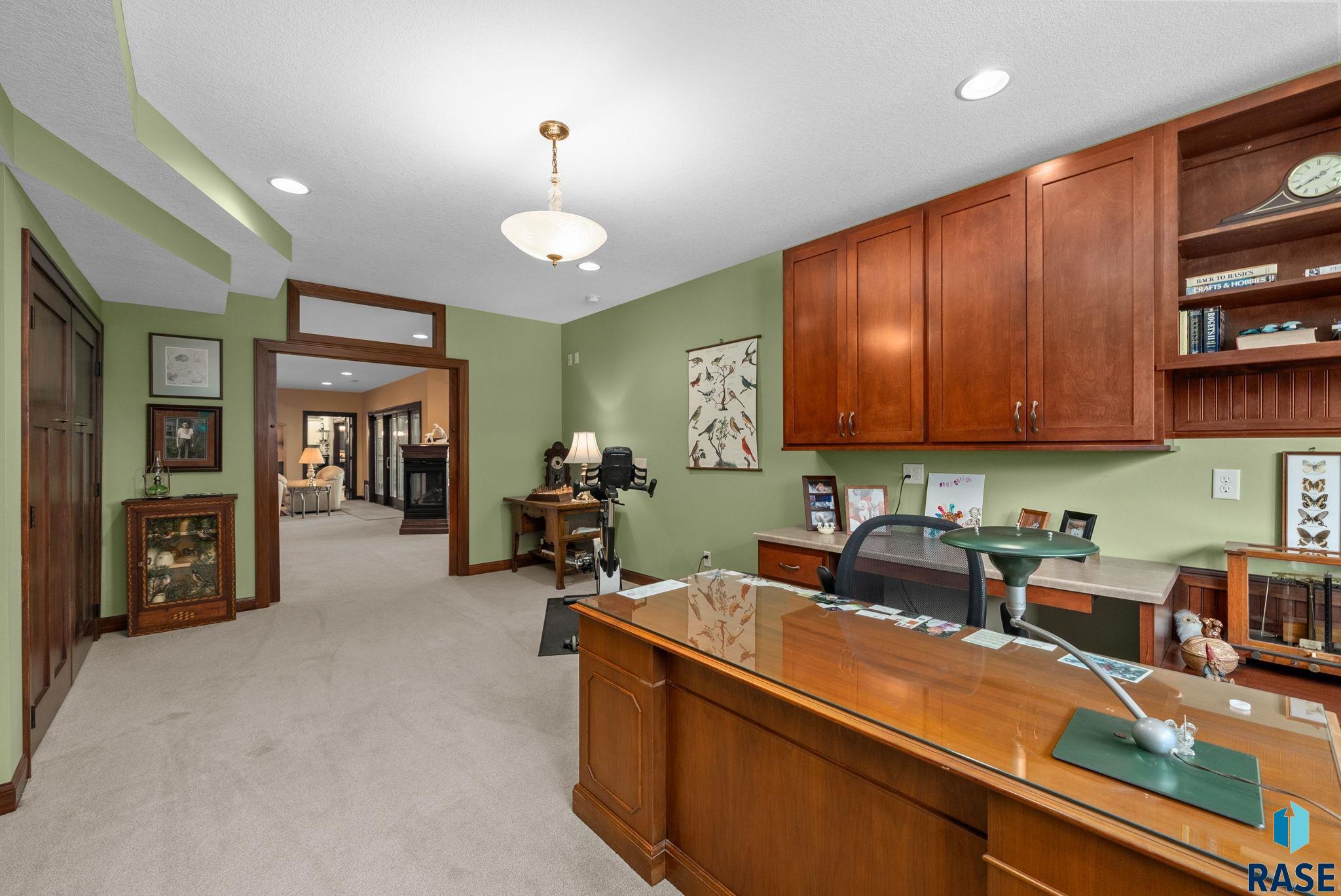 Sioux Falls, South Dakota 57108, United States, 6 Bedrooms Bedrooms, ,4 BathroomsBathrooms,Residential,Active,130780