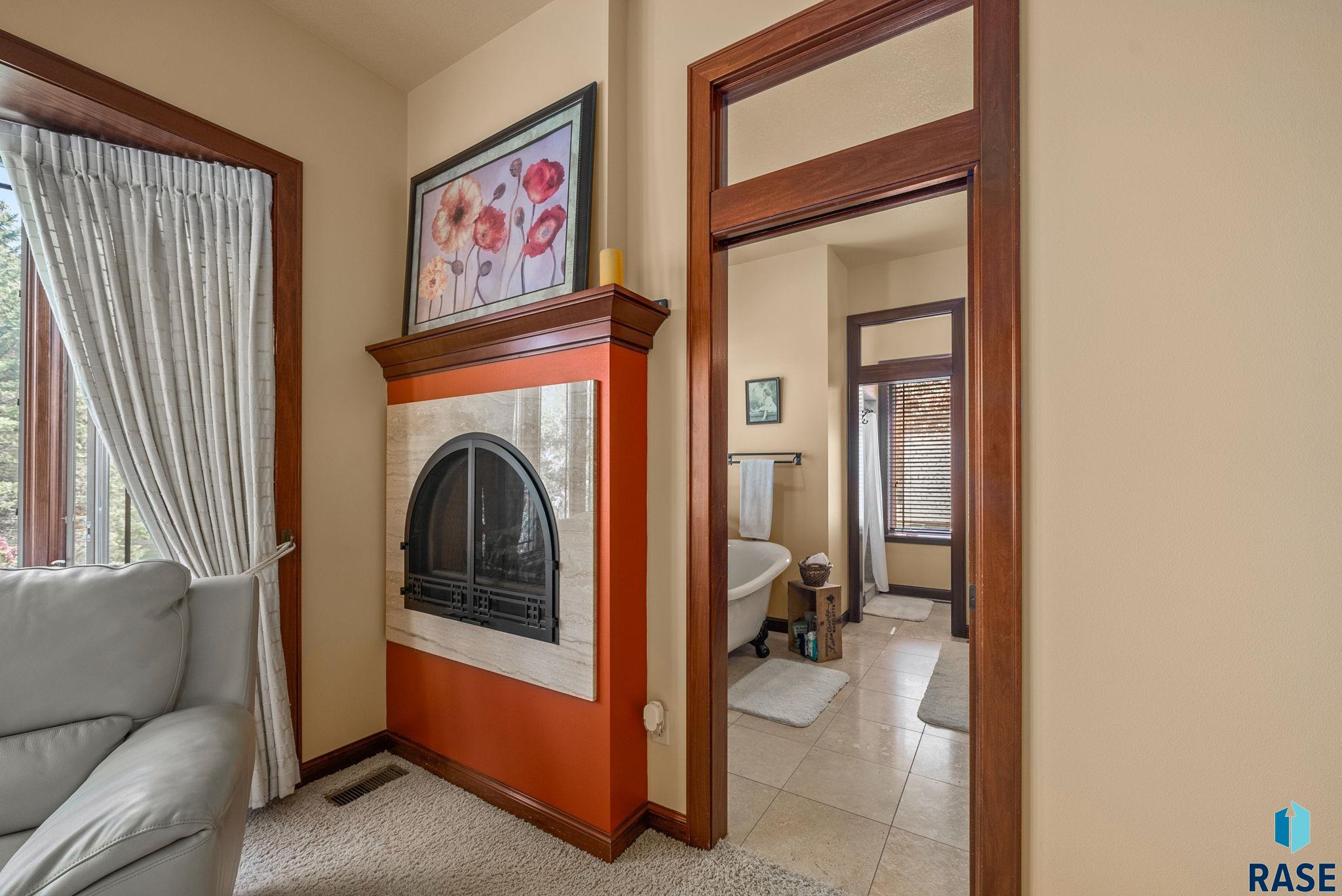 Sioux Falls, South Dakota 57108, United States, 6 Bedrooms Bedrooms, ,4 BathroomsBathrooms,Residential,Active,130780