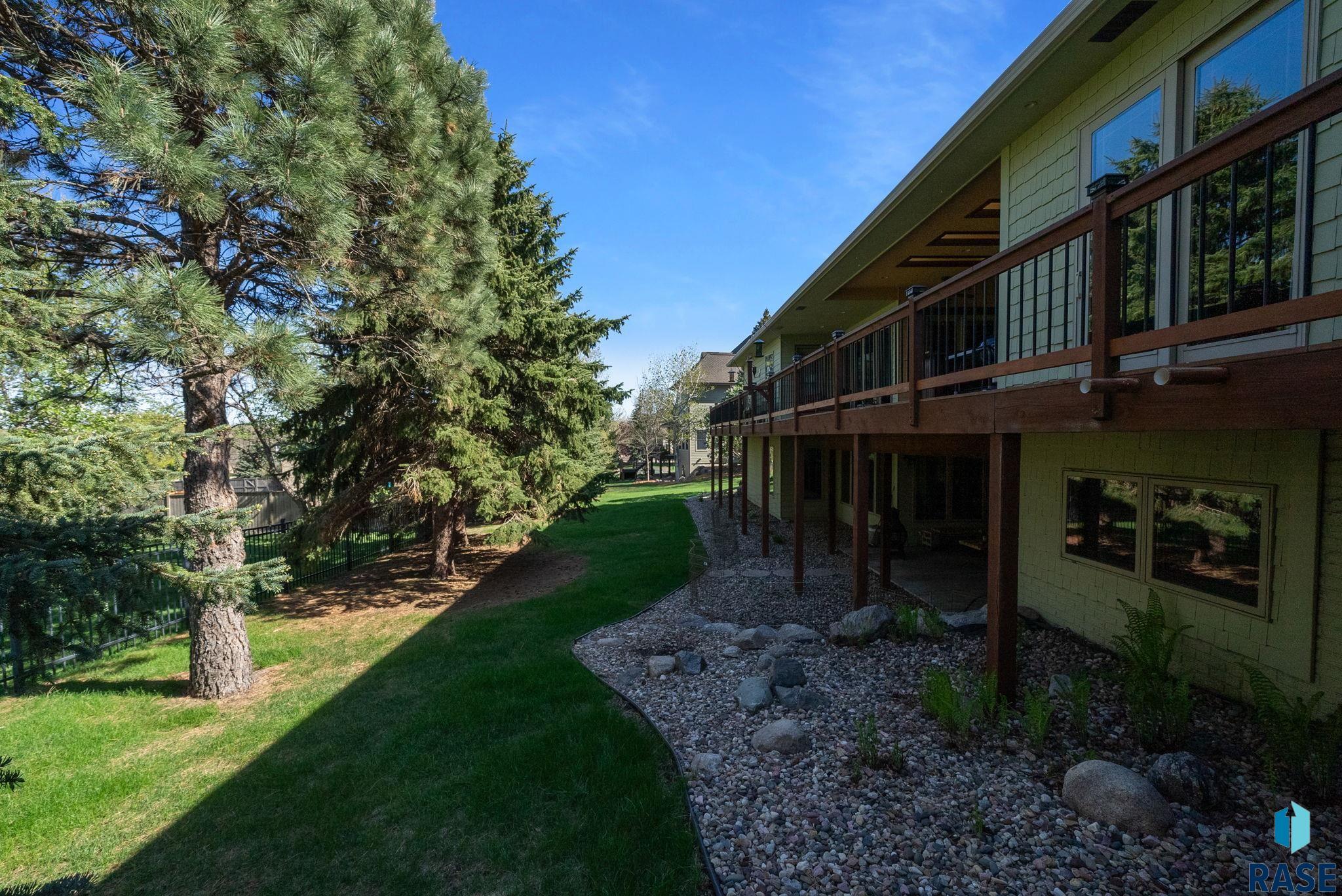 Sioux Falls, South Dakota 57108, United States, 6 Bedrooms Bedrooms, ,4 BathroomsBathrooms,Residential,Active,130780