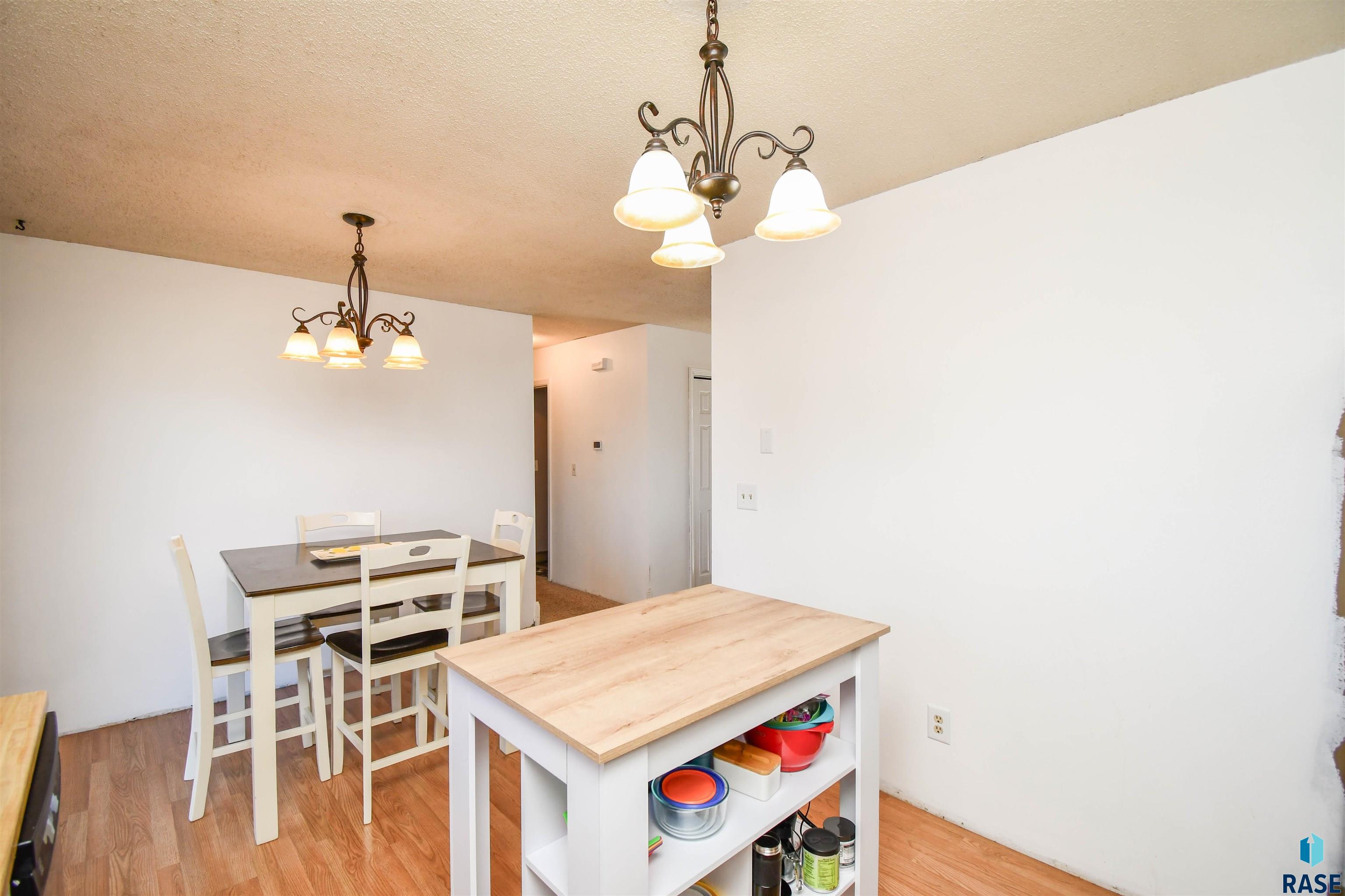 208 E Marialane Dr Drive, Brandon, South Dakota image 10