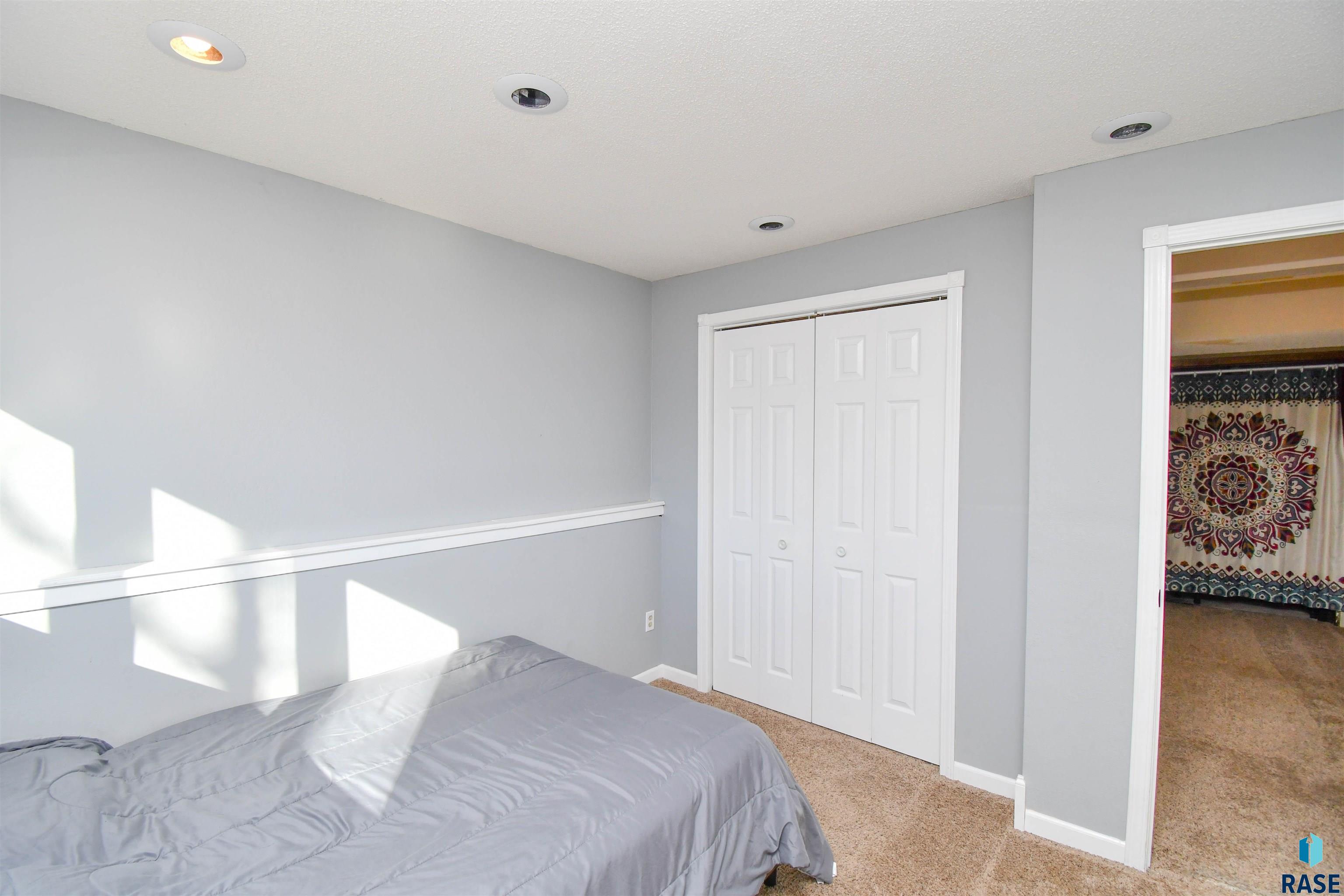 208 E Marialane Dr Drive, Brandon, South Dakota image 36