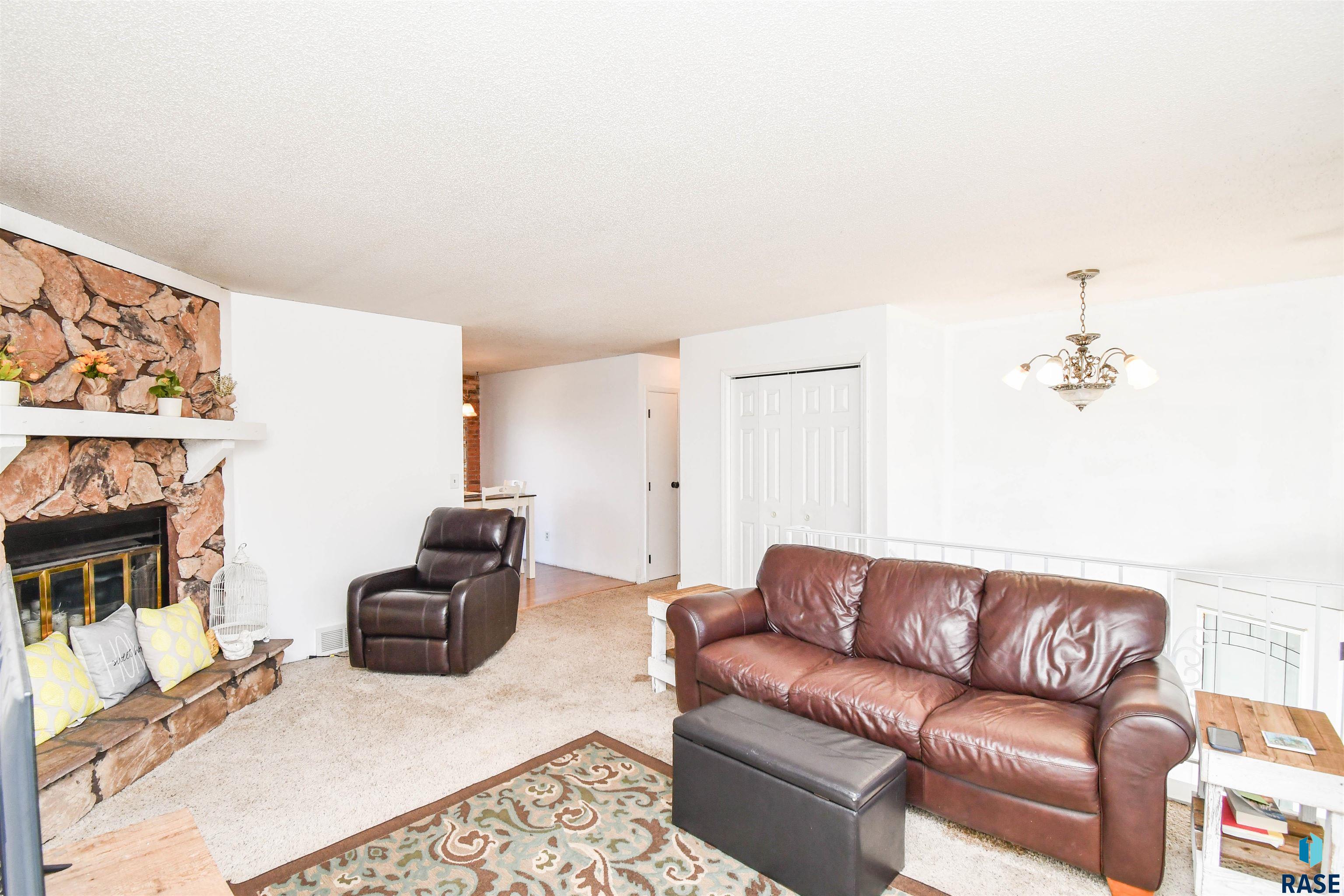 208 E Marialane Dr Drive, Brandon, South Dakota image 16