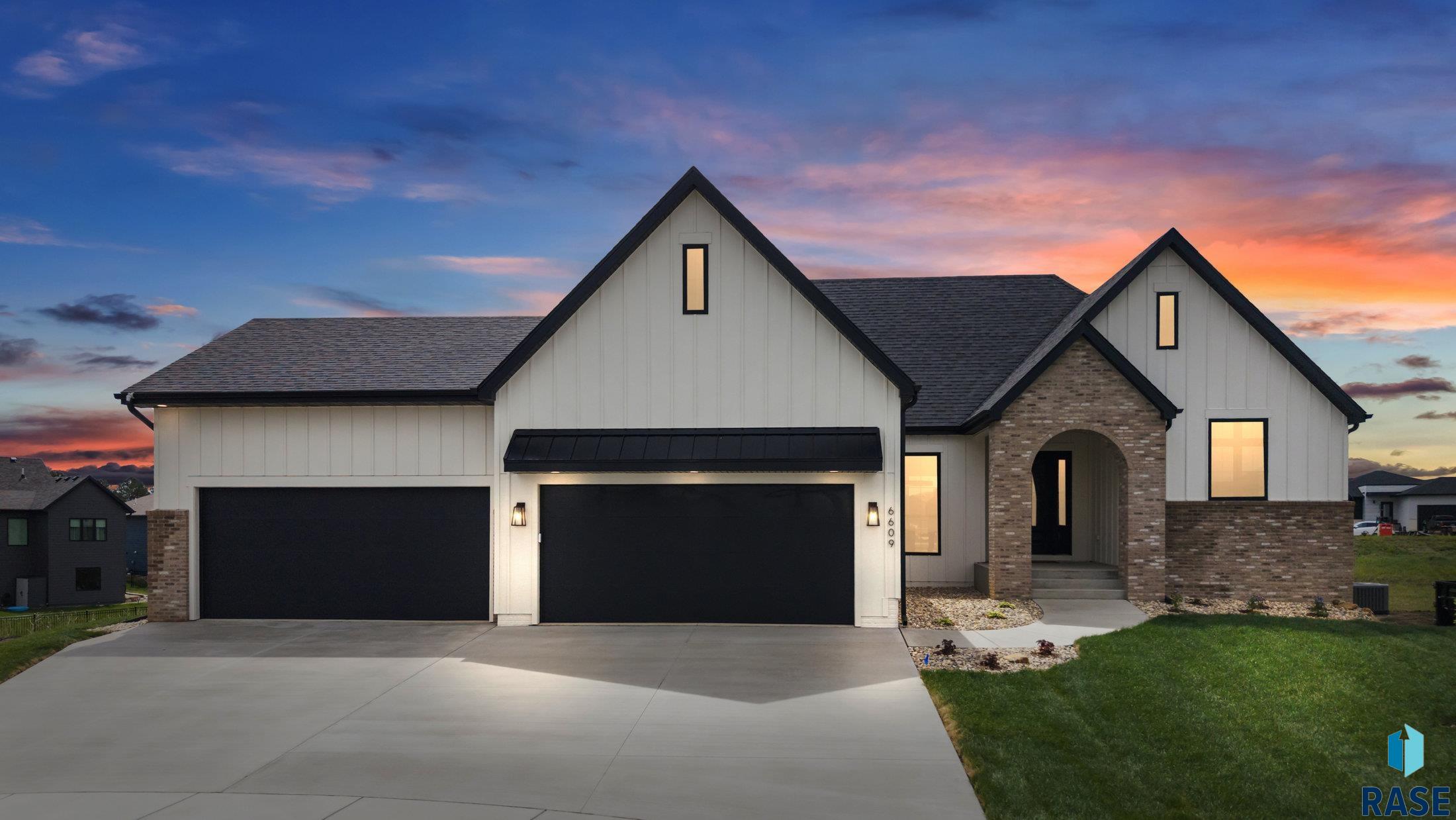 6609 E Hawker Cir Circle, Sioux Falls, South Dakota image 1