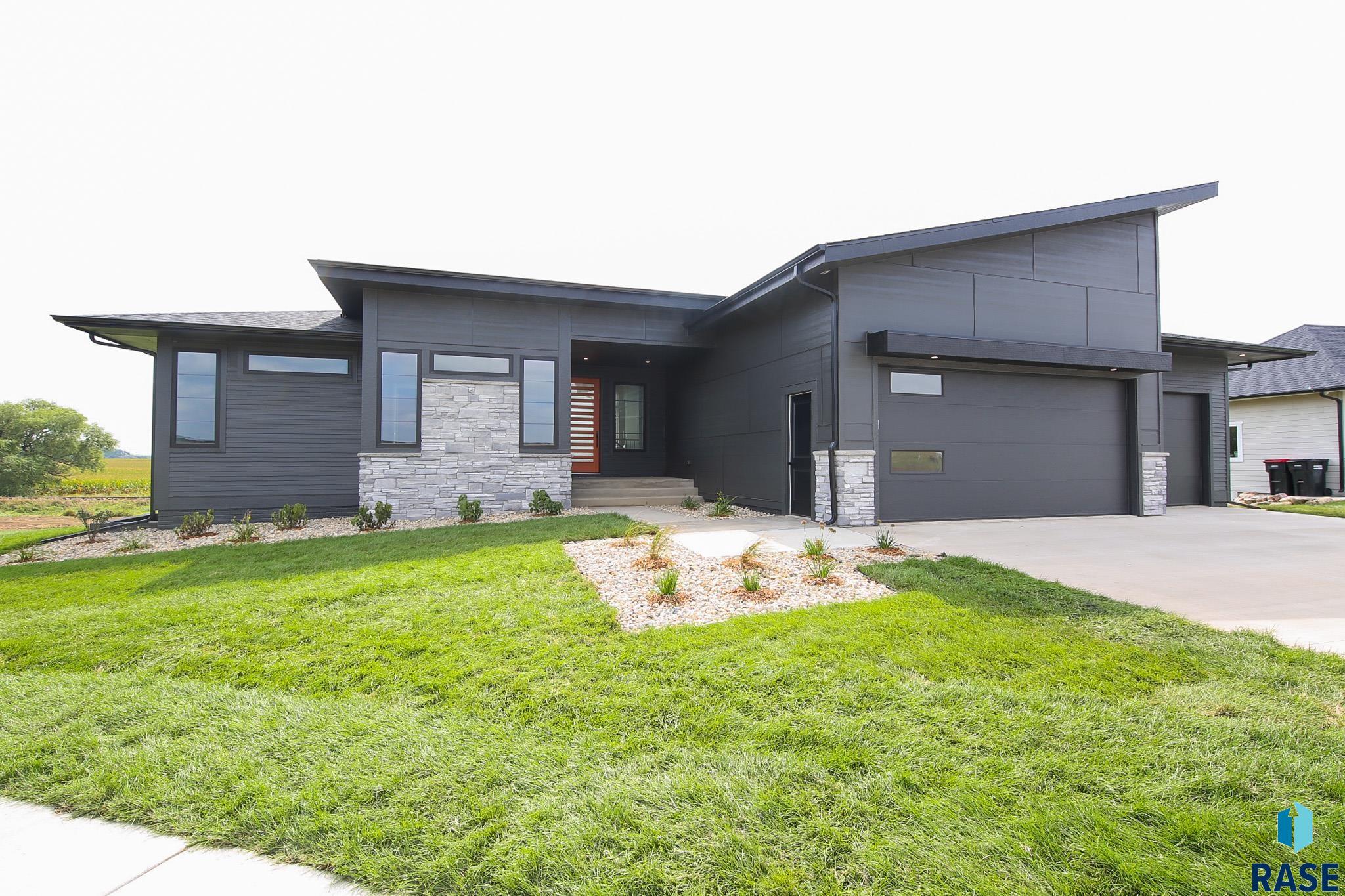 1005 S Haley Ave