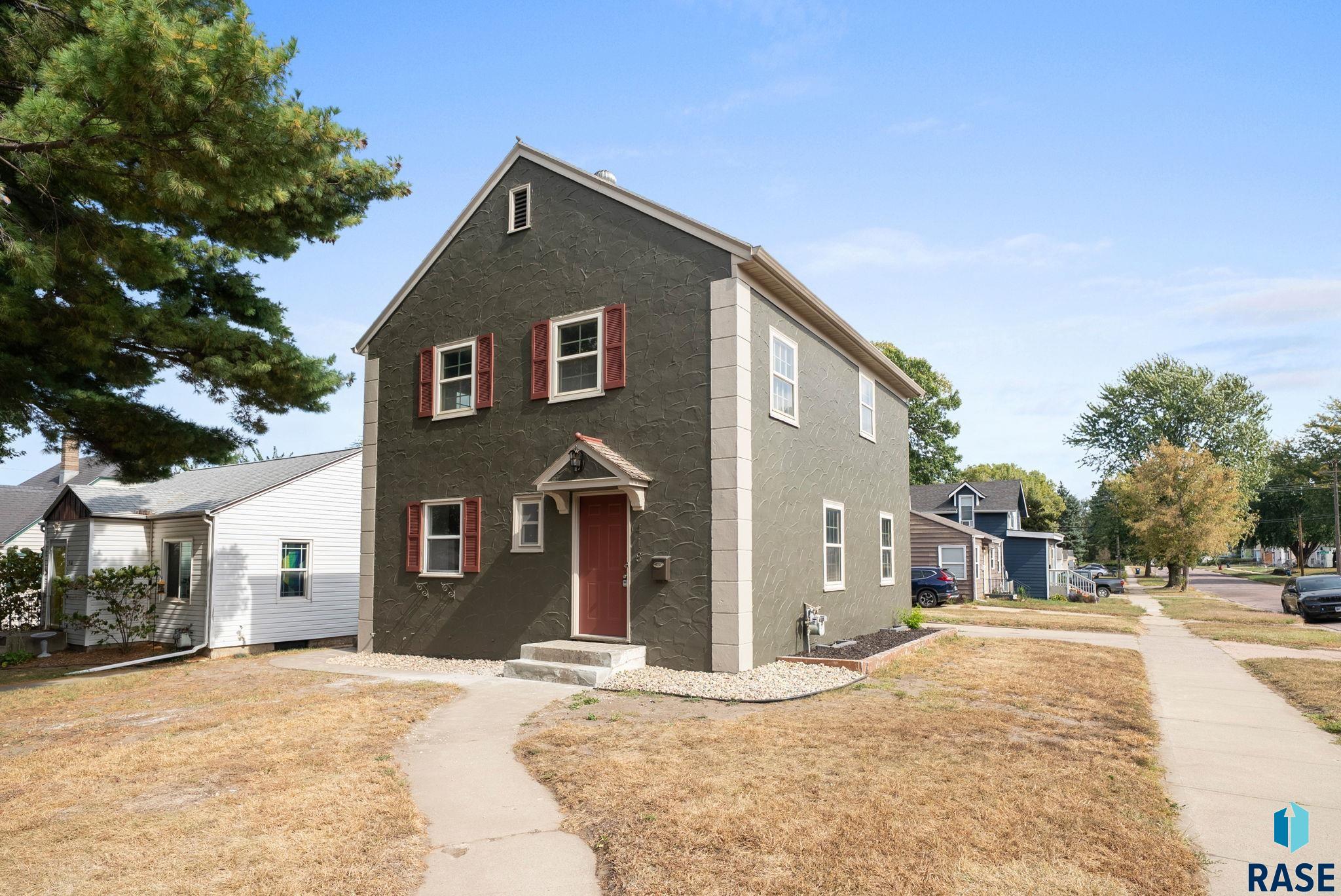 Sioux Falls, South Dakota 57104, United States, 3 Bedrooms Bedrooms, ,2 BathroomsBathrooms,Residential,Active,231252