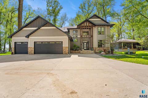 Homes For Sale - 32197 Ponderson Drive<br/> Vermillion, SD 57069