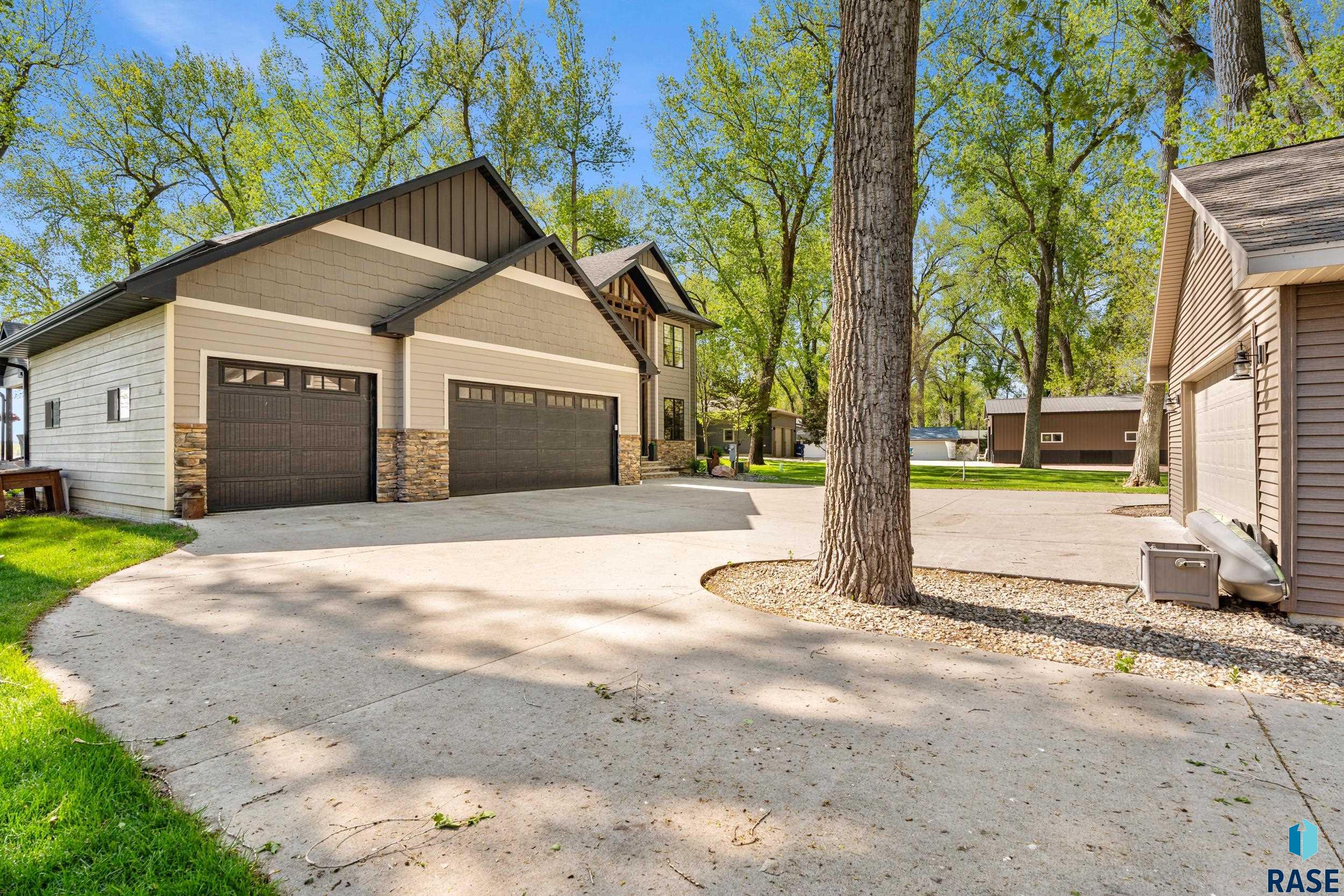 32197 Ponderson Dr