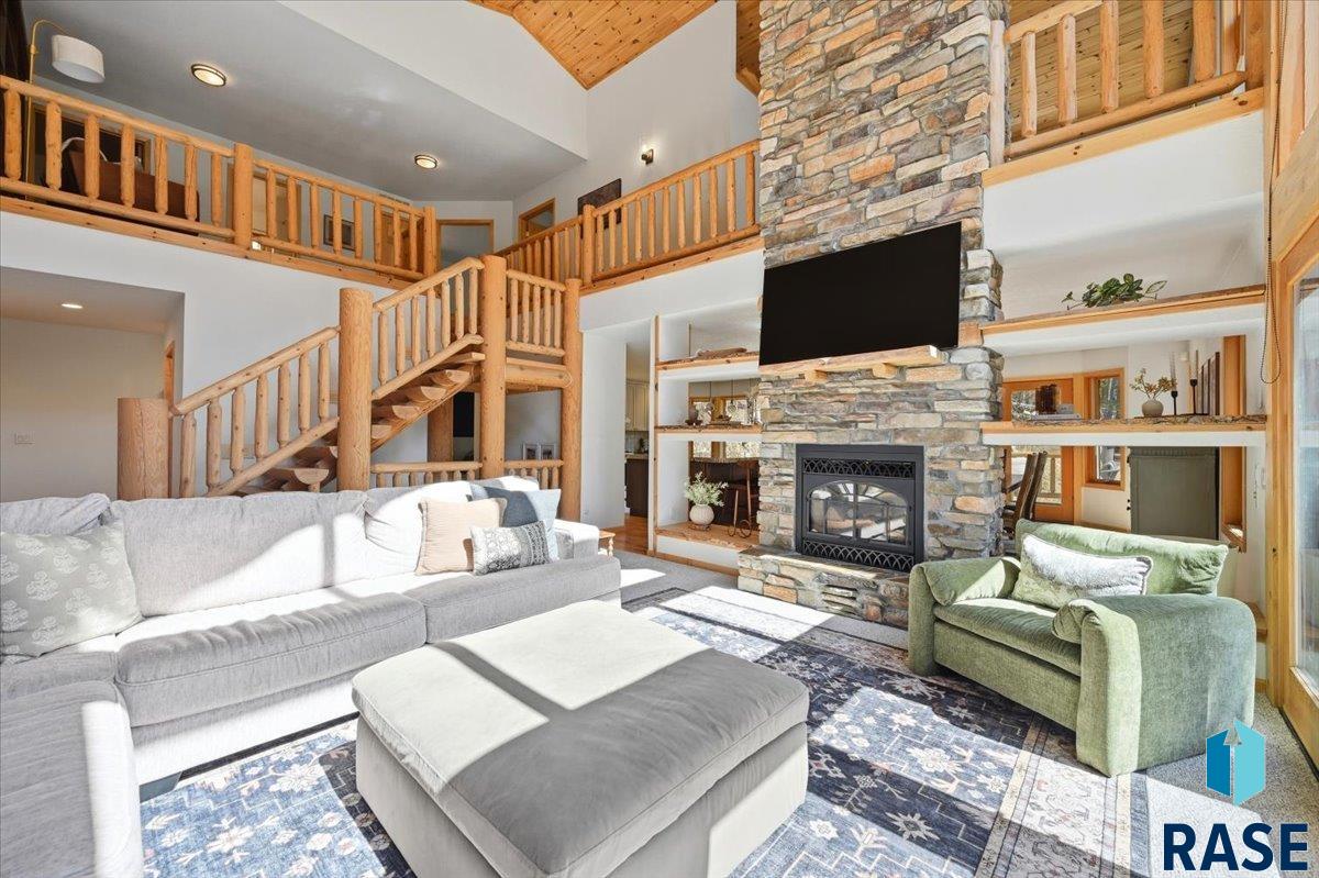 21250 US Highway 14A