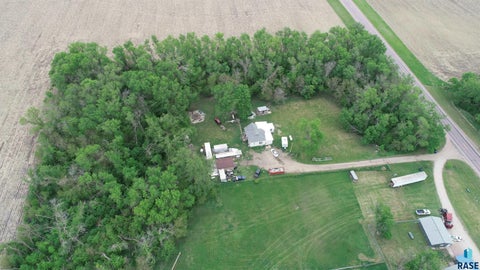 Homes For Sale - 30019 471 Street<br/> Beresford, SD 57004