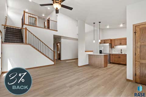 Townhouse For Sale - 5700 E Marley Place<br/> Sioux Falls, SD 57108