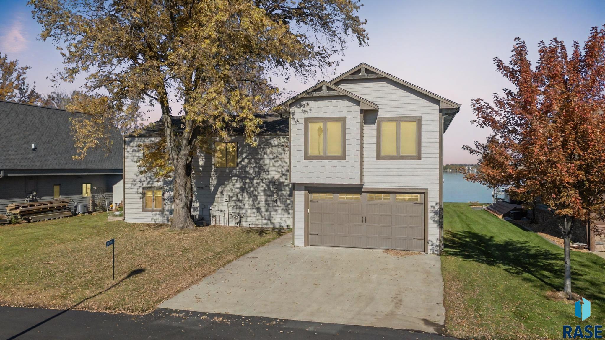 6604 Peninsula Pt
