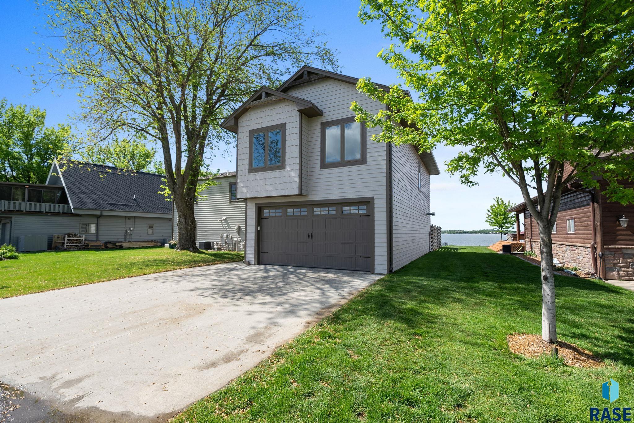 6604 Peninsula Pt