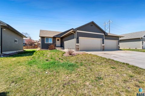 Homes For Sale - 709 N Anthem Drive<br/> Sioux Falls, SD 57110