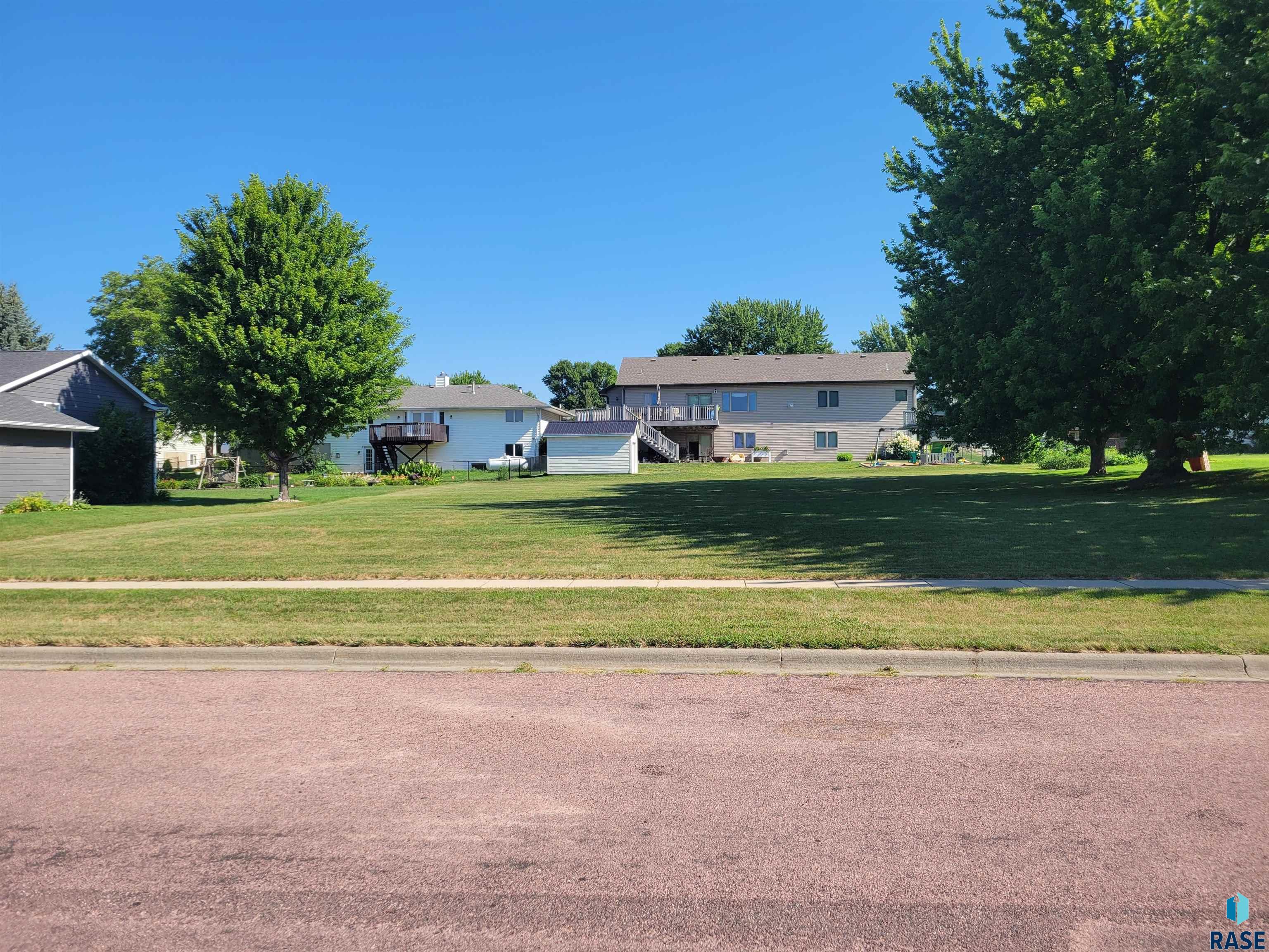 Photo 1 of 6 — 508 Northfield St, Garretson, SD 57030