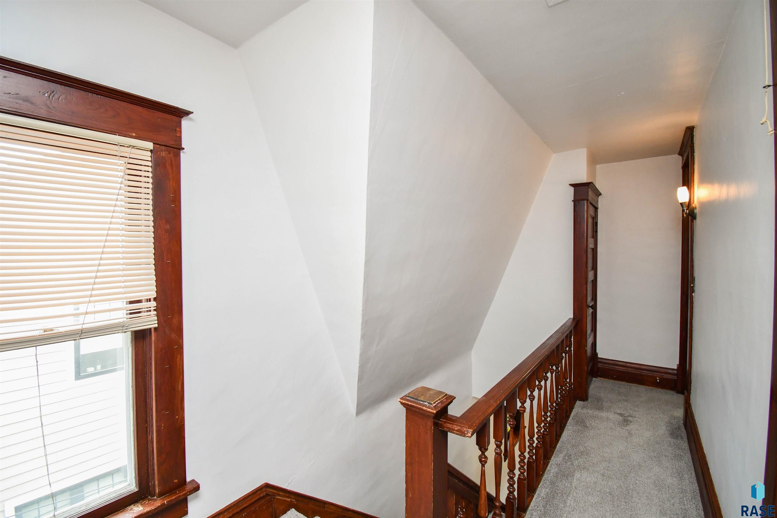 Sioux Falls, South Dakota 57104, United States, 3 Bedrooms Bedrooms, ,2 BathroomsBathrooms,Residential,Active,201350