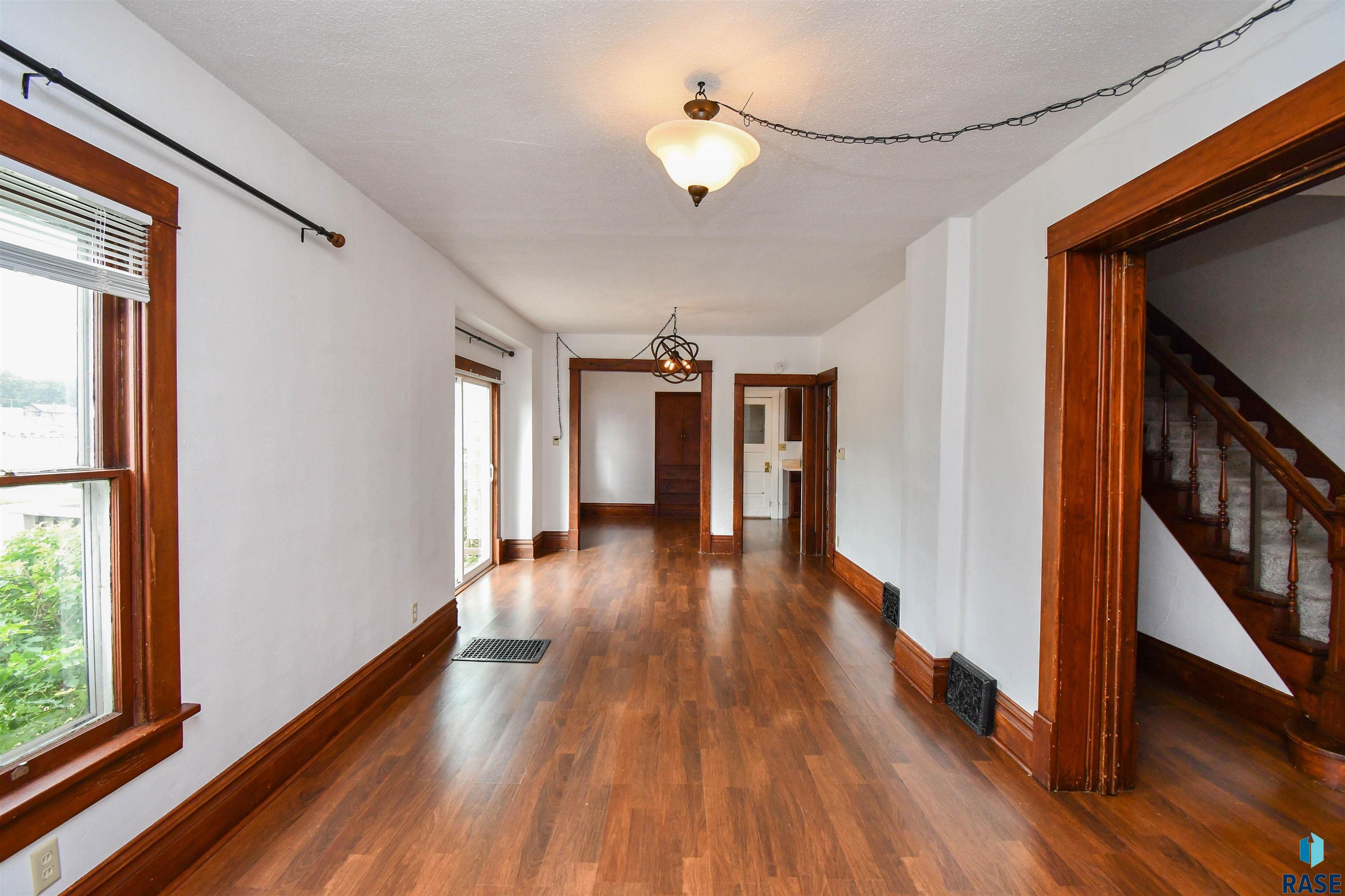 Sioux Falls, South Dakota 57104, United States, 3 Bedrooms Bedrooms, ,2 BathroomsBathrooms,Residential,Active,201350