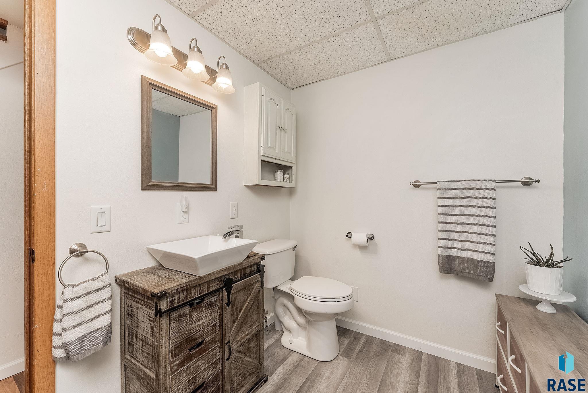 Centerville, South Dakota 57014, United States, 3 Bedrooms Bedrooms, ,2 BathroomsBathrooms,Residential,Active,242892