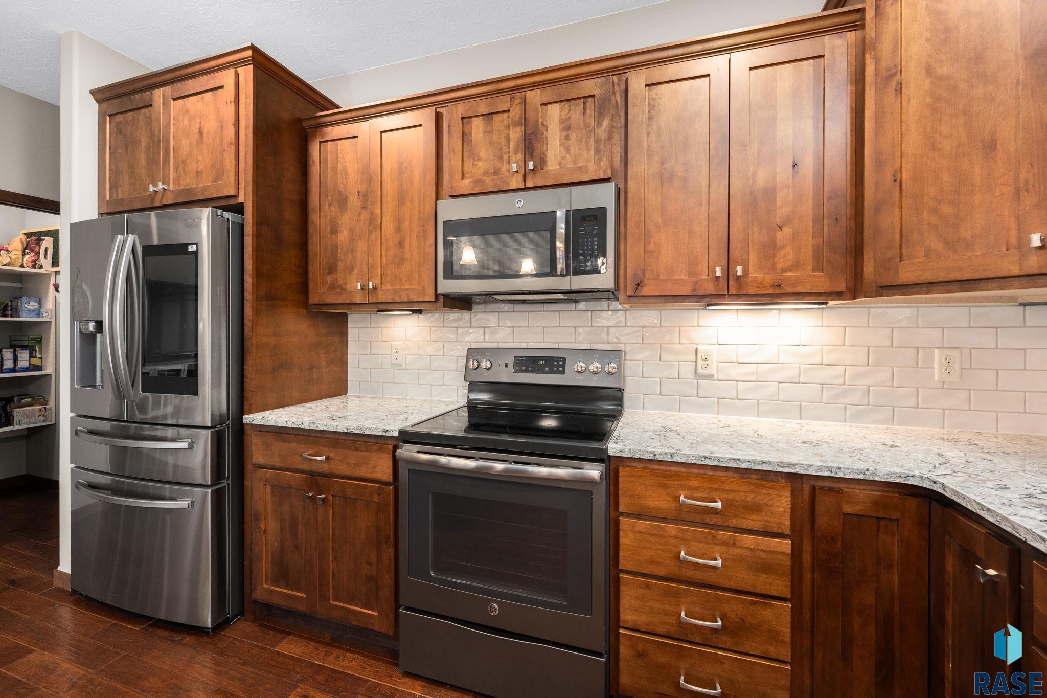 317 S Dockside Cir