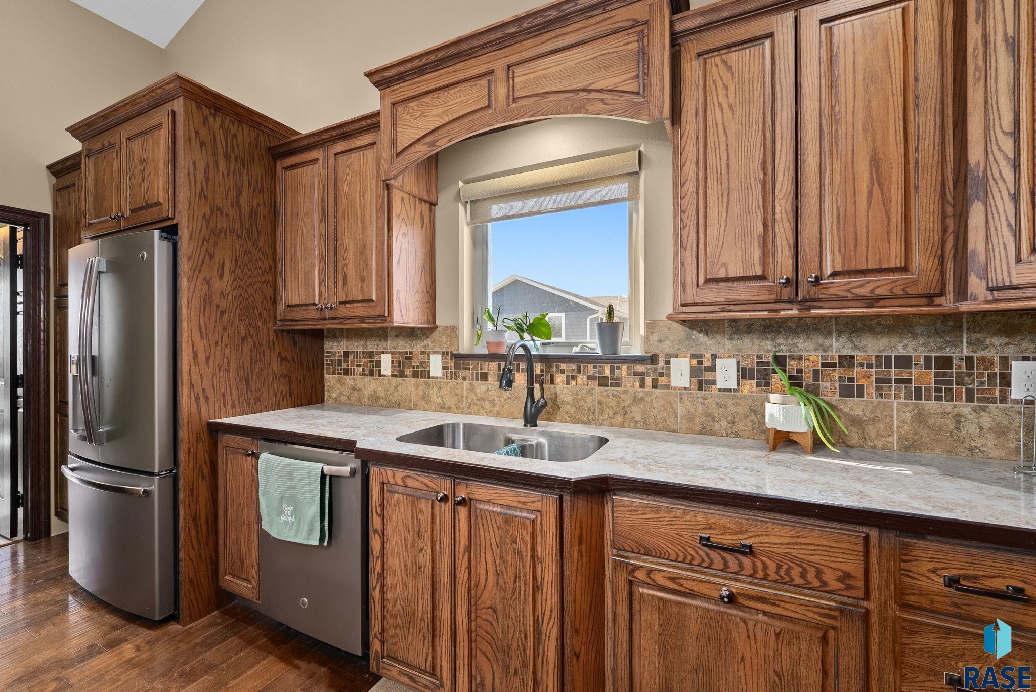 6463 Christiansen Ln