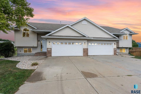 Townhouse For Sale - 7514 W 58th Street<br/> Lincoln County, Sioux Falls, SD 57106