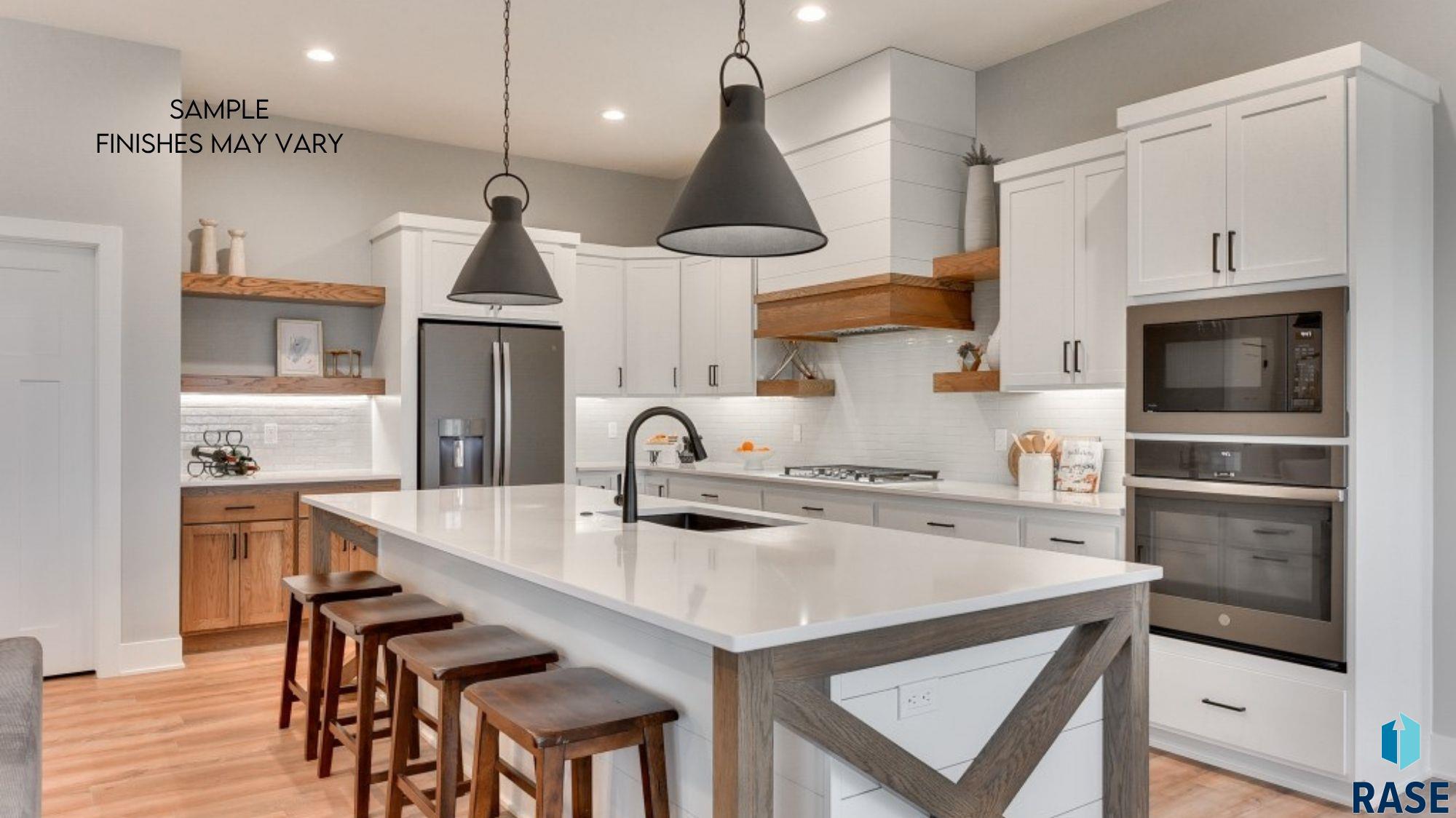 6605 E Hawker Cir