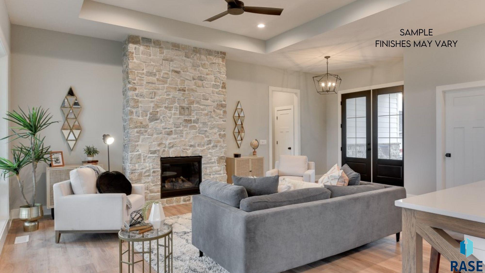 6605 E Hawker Cir
