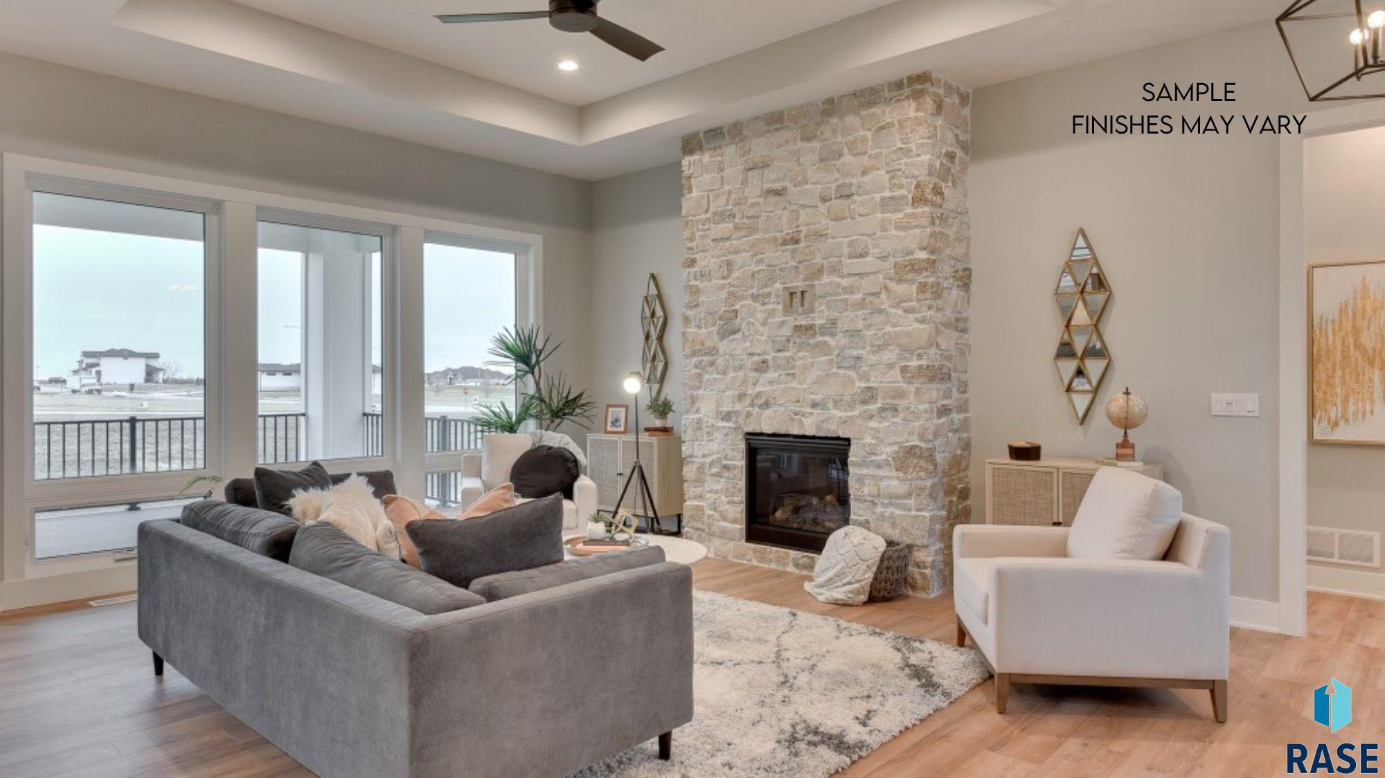 6605 E Hawker Cir