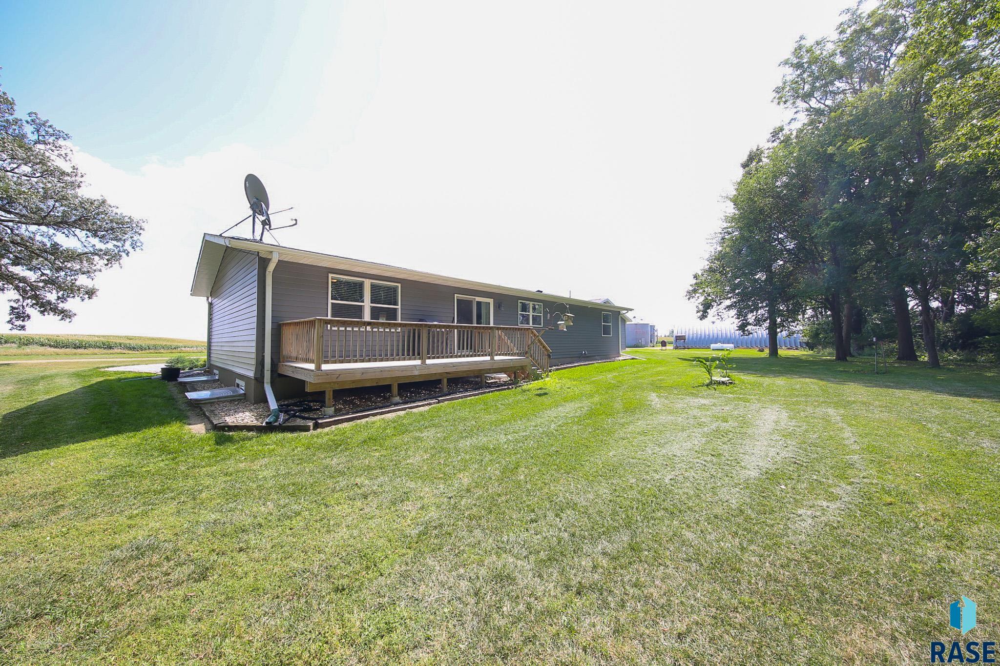 Colman, South Dakota 57017, United States, 4 Bedrooms Bedrooms, ,3 BathroomsBathrooms,Residential,Active,201749