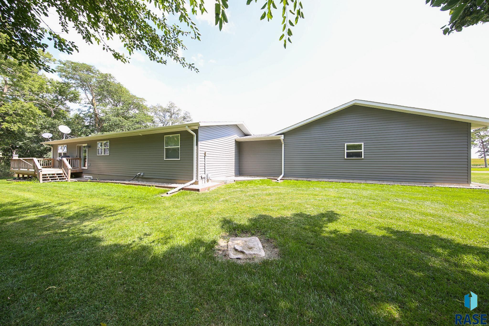 Colman, South Dakota 57017, United States, 4 Bedrooms Bedrooms, ,3 BathroomsBathrooms,Residential,Active,201749