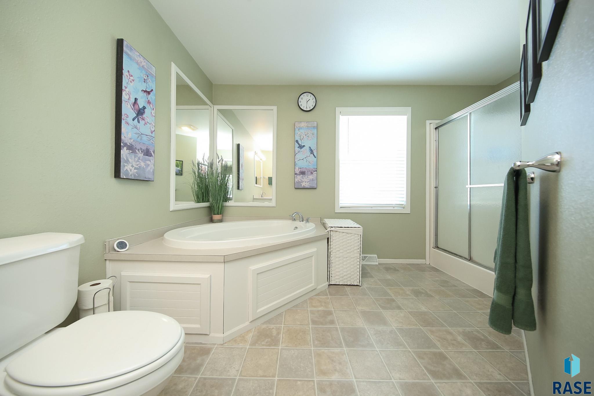 Colman, South Dakota 57017, United States, 4 Bedrooms Bedrooms, ,3 BathroomsBathrooms,Residential,Active,201749