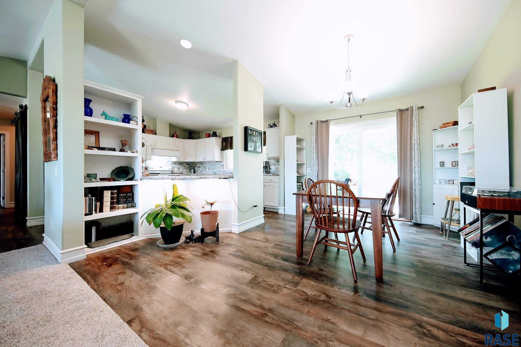 Colman, South Dakota 57017, United States, 4 Bedrooms Bedrooms, ,3 BathroomsBathrooms,Residential,Active,201749