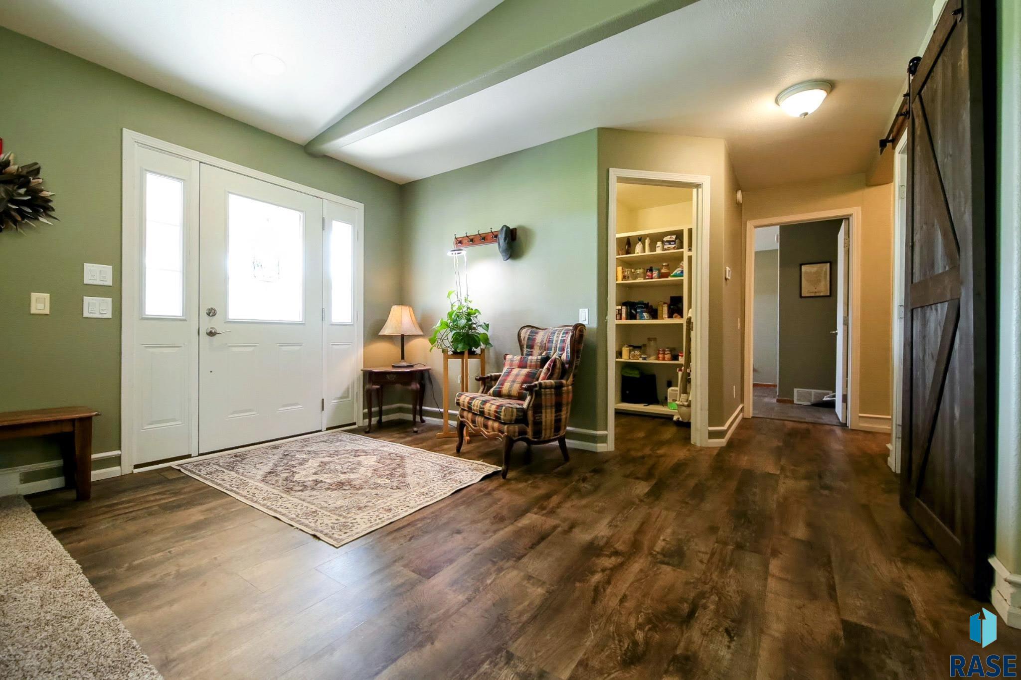 Colman, South Dakota 57017, United States, 4 Bedrooms Bedrooms, ,3 BathroomsBathrooms,Residential,Active,201749