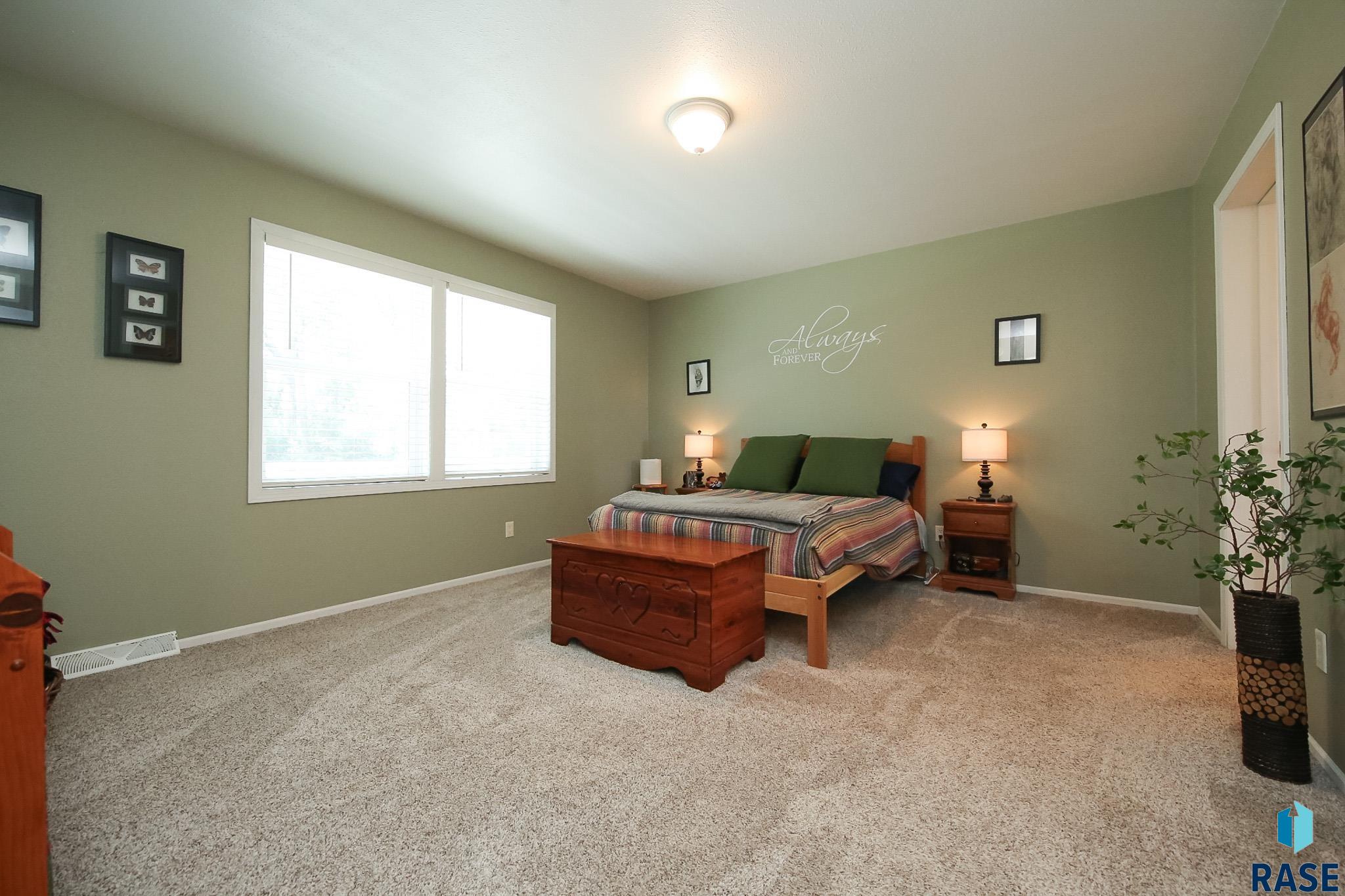 Colman, South Dakota 57017, United States, 4 Bedrooms Bedrooms, ,3 BathroomsBathrooms,Residential,Active,201749