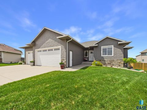 Photo of 4424 W Delafield Cir, Sioux Falls, SD 57108 (MLS # 22603676)