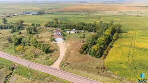 Homes For Sale - 27271 461st Avenue<br/> Chancellor, SD 57015