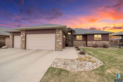 Condo For Sale - 720 S Little Brook Lane<br/> Sioux Falls, SD 57106