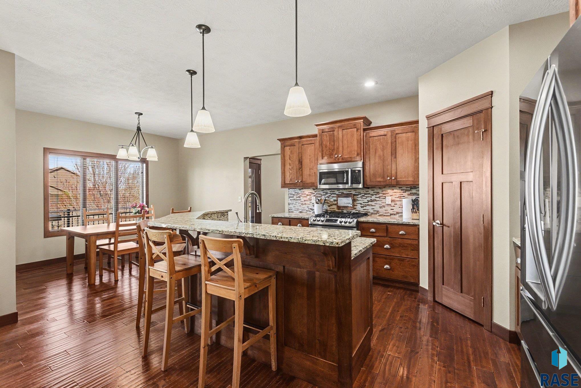 2108 S Silverpine Ct
