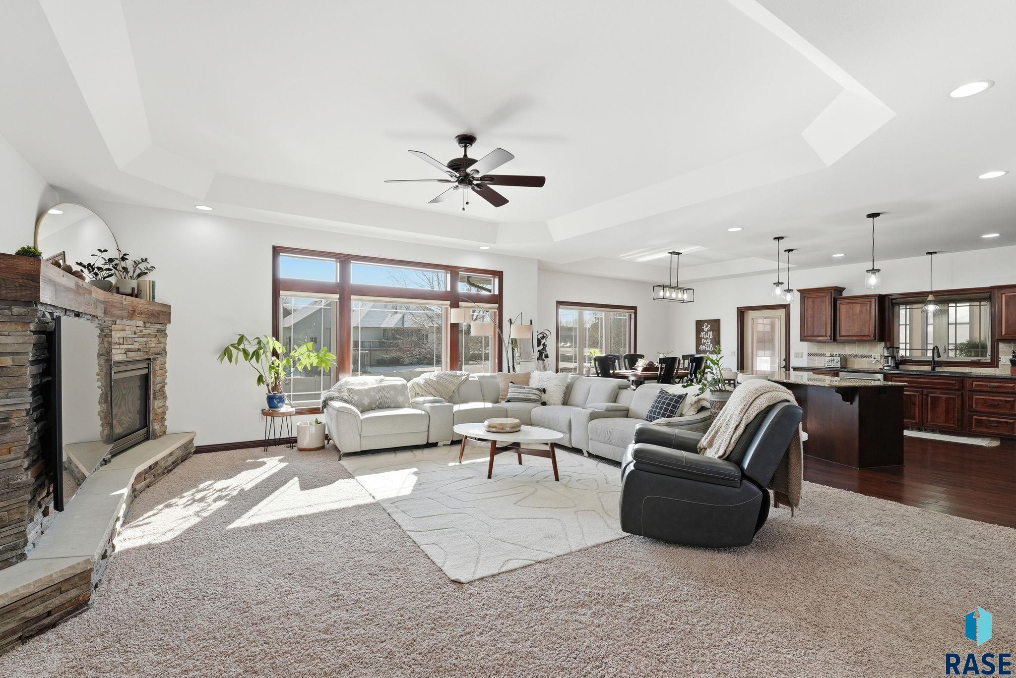 1400 S Hyde Park Ave