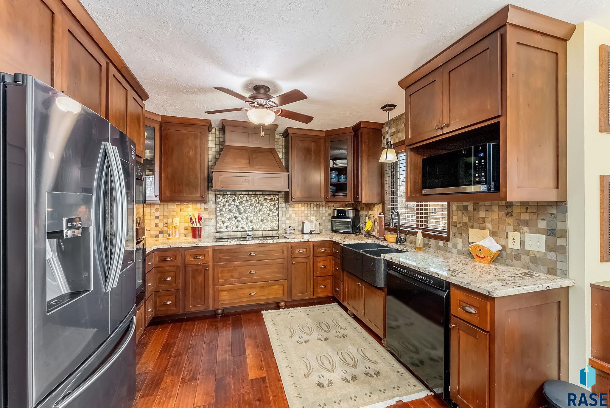 3409 S Jesse James Cir