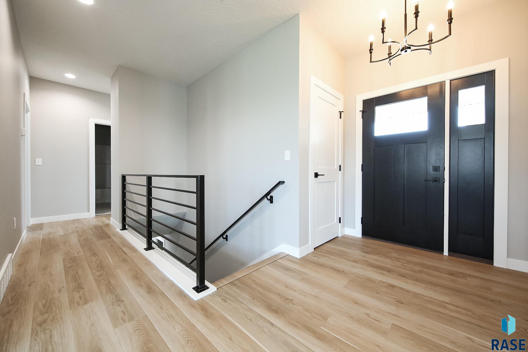 Tea, South Dakota 57064, United States, 3 Bedrooms Bedrooms, ,2 BathroomsBathrooms,Residential,Active,171666