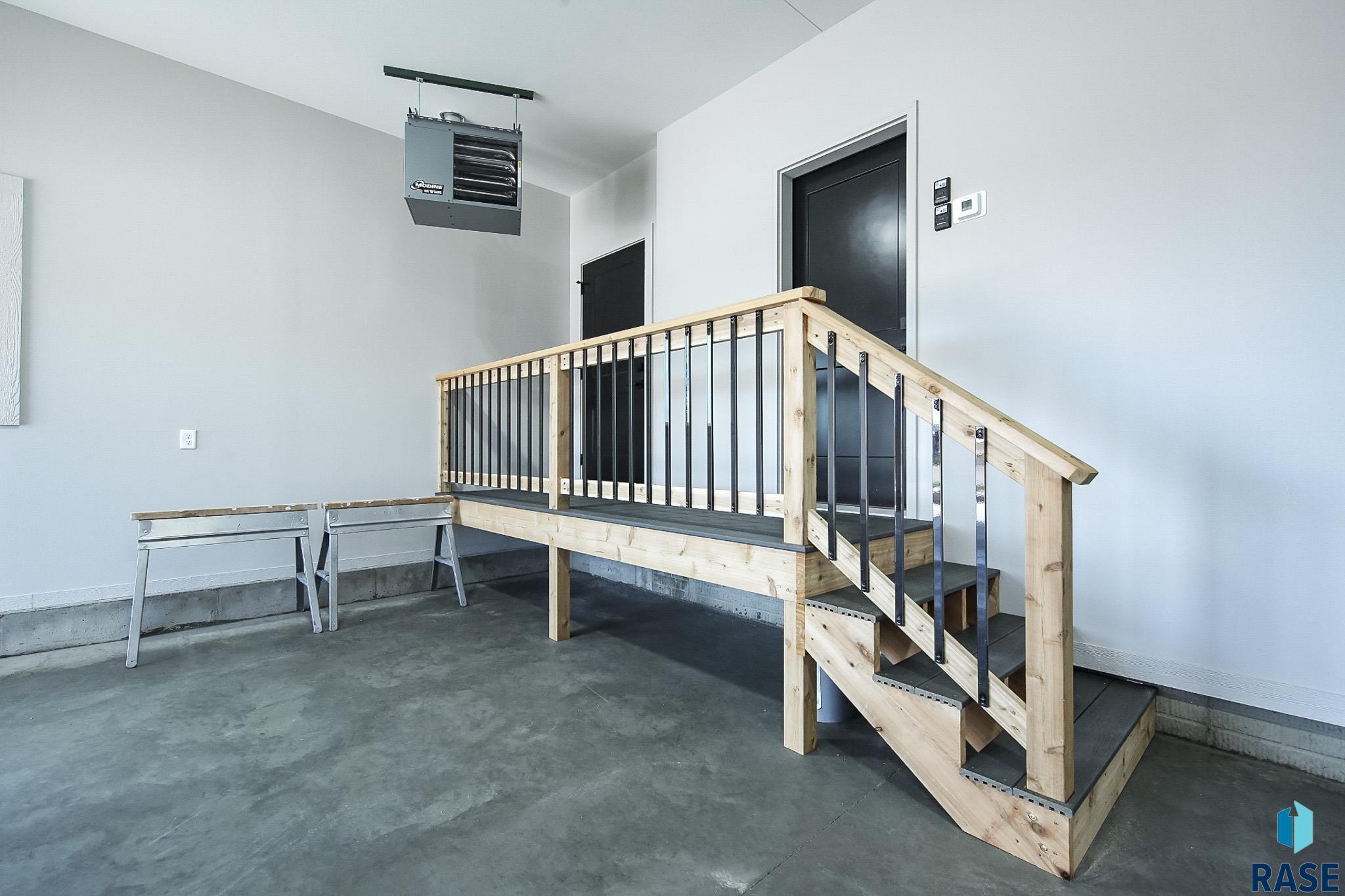 Tea, South Dakota 57064, United States, 3 Bedrooms Bedrooms, ,2 BathroomsBathrooms,Residential,Active,171666