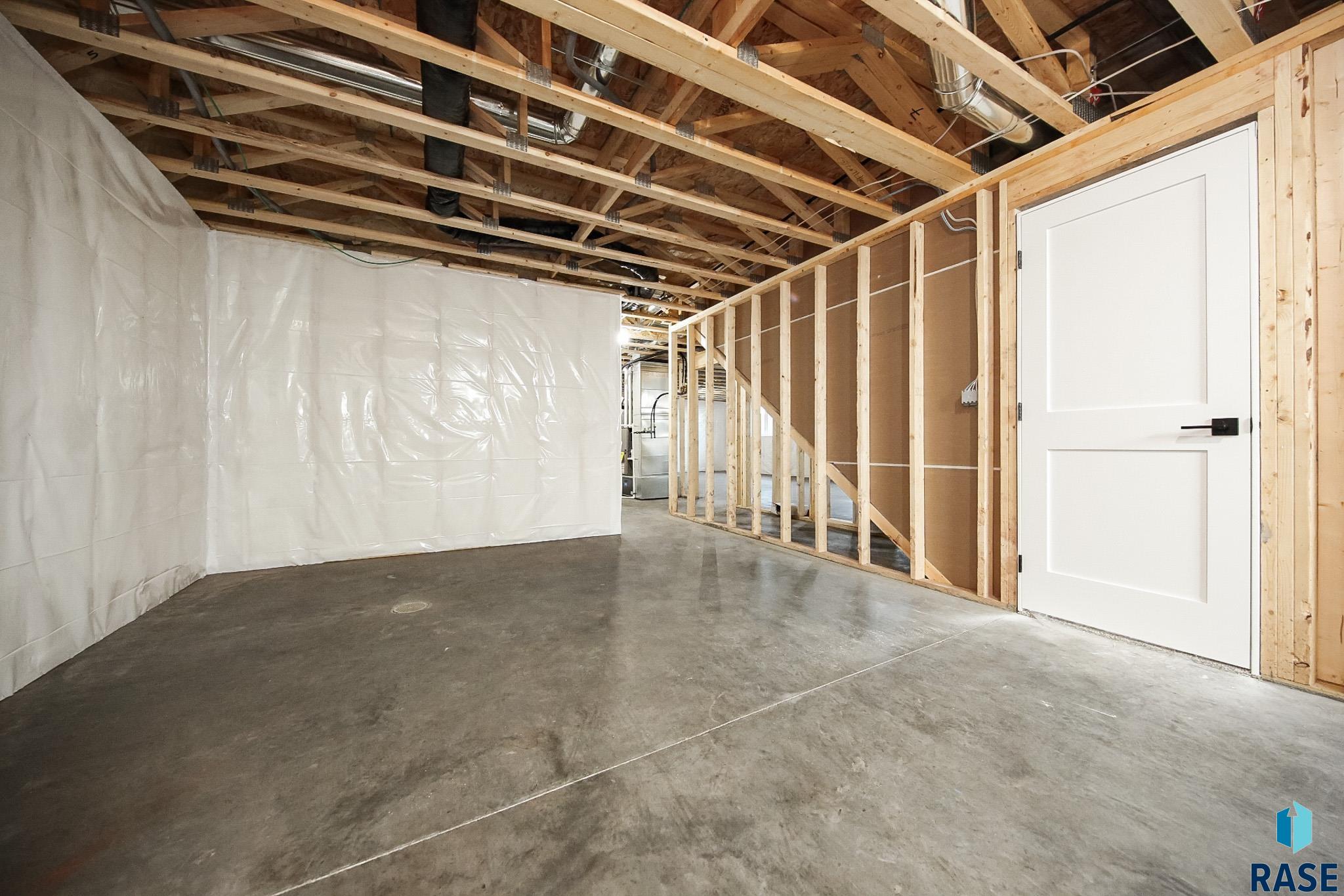 Tea, South Dakota 57064, United States, 3 Bedrooms Bedrooms, ,2 BathroomsBathrooms,Residential,Active,171666