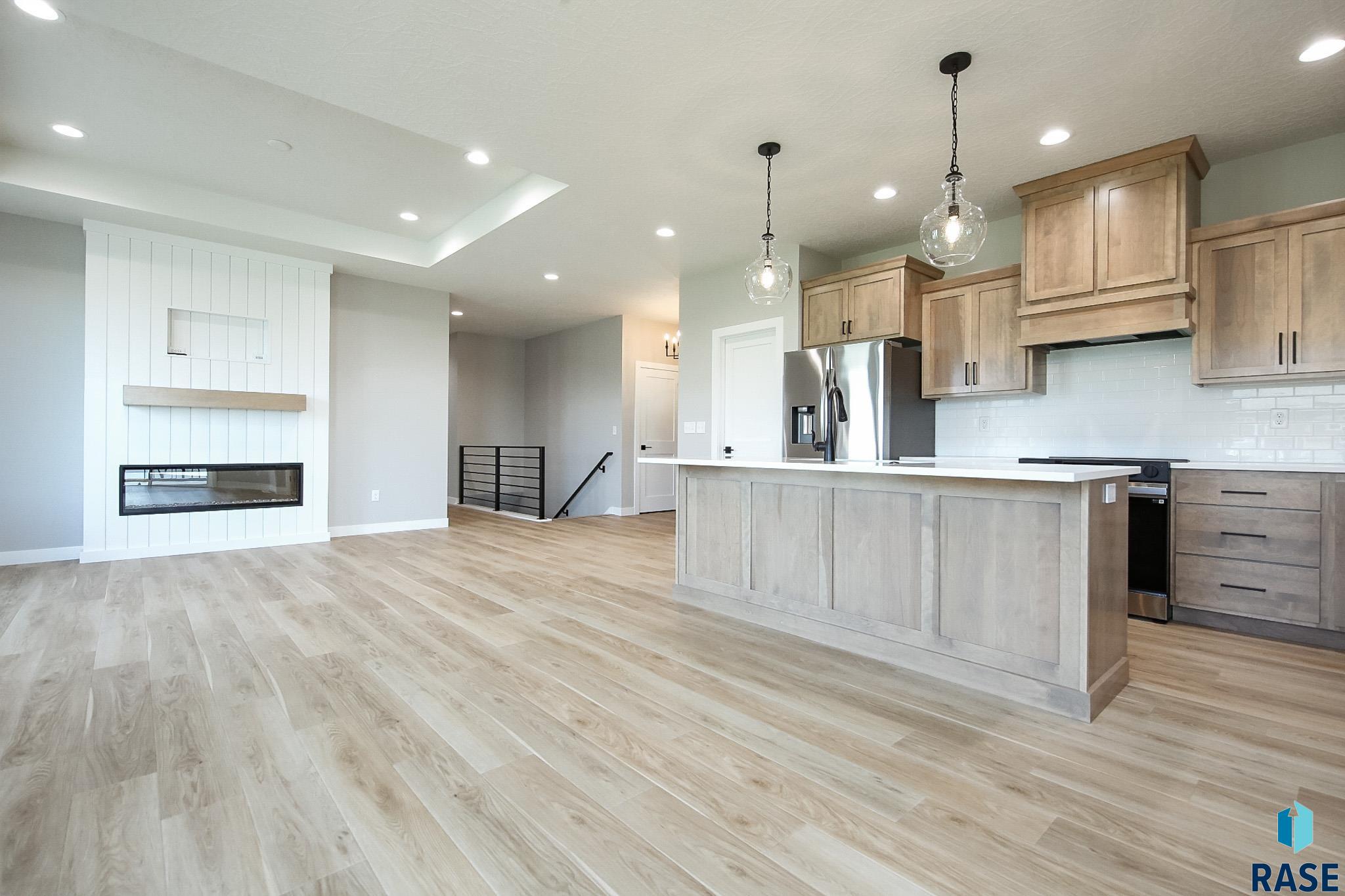 Tea, South Dakota 57064, United States, 3 Bedrooms Bedrooms, ,2 BathroomsBathrooms,Residential,Active,171666