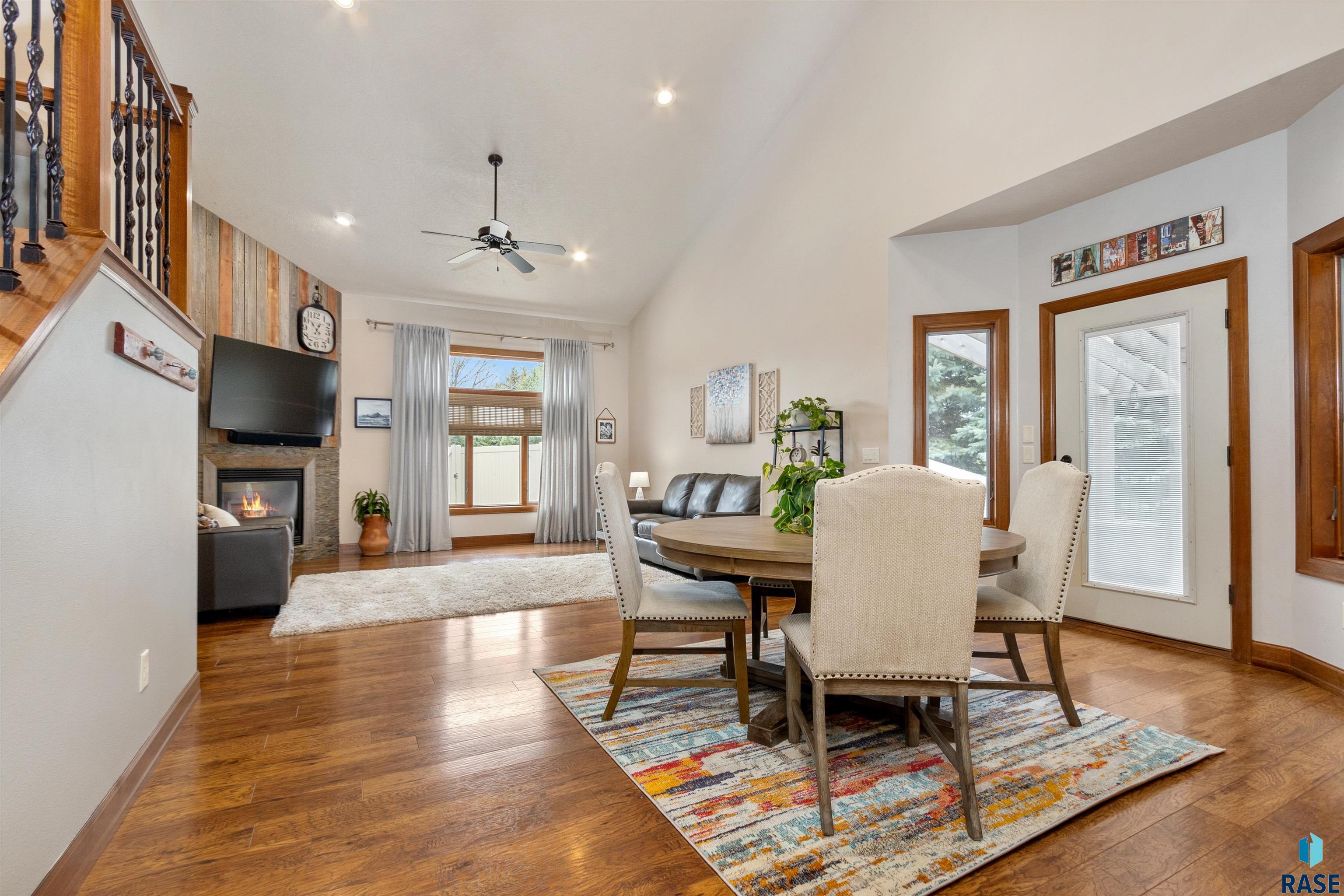 7301 S Grand Arbor Ct