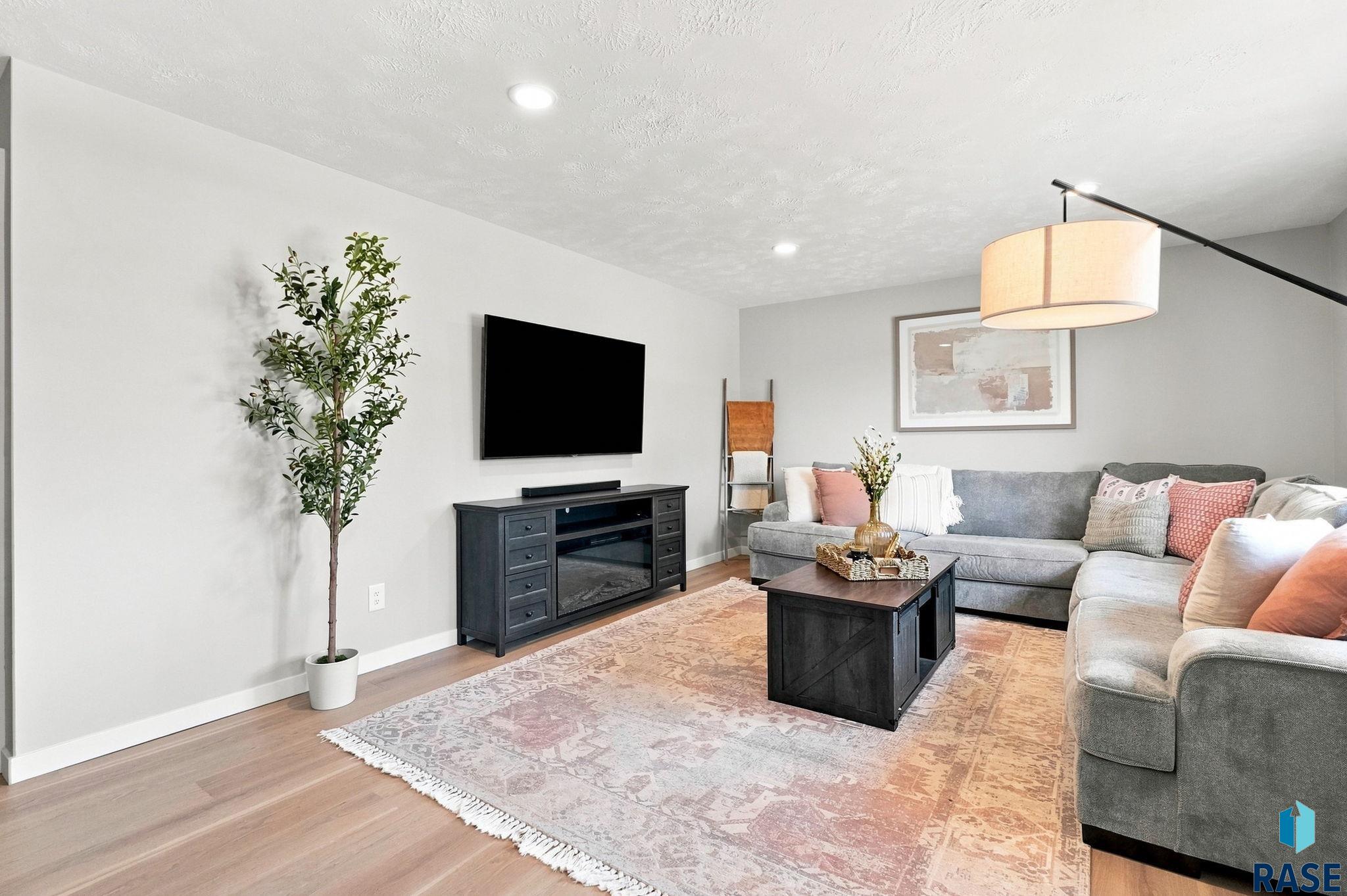31 Park Ln