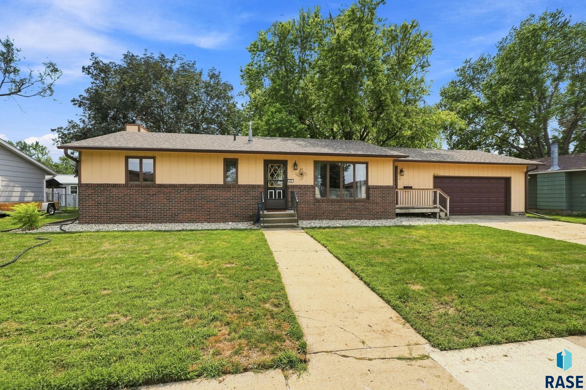 31 Park Ln